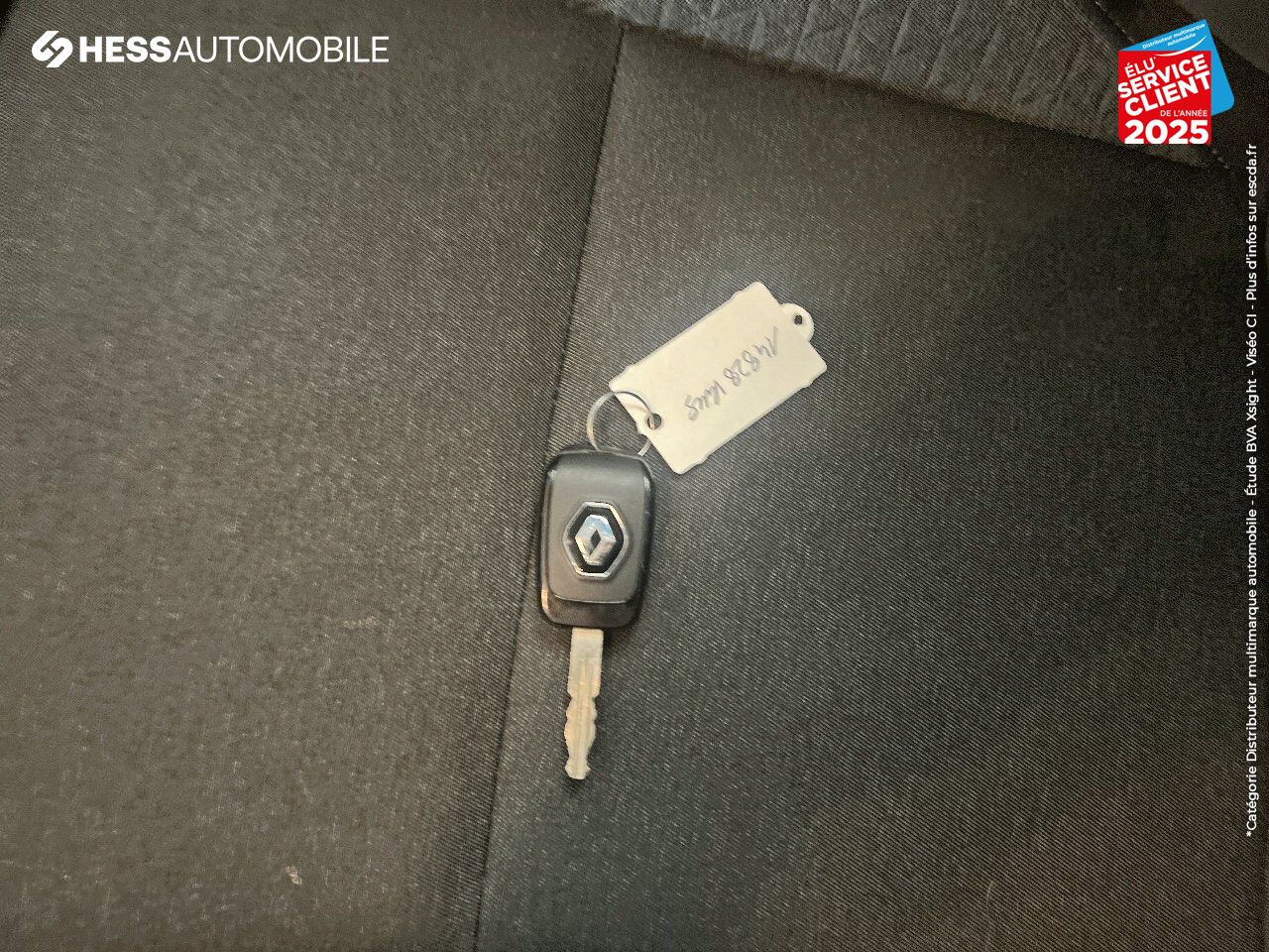Véhicule d'occasion RENAULT CLIO 1.0 TCE 90CH EQUILIBRE RADAR AR chez Toyota Bar le Duc