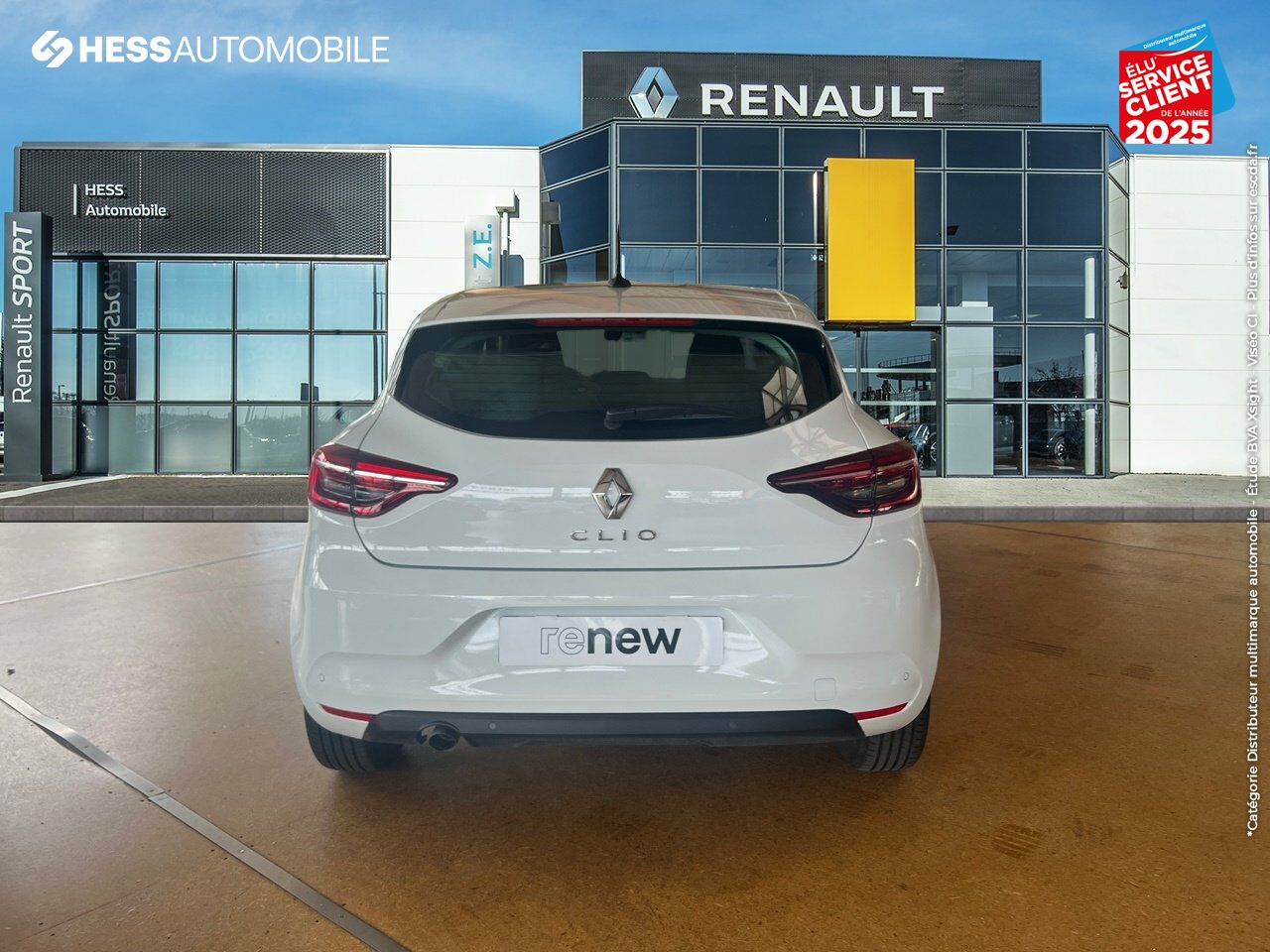 Véhicule d'occasion RENAULT CLIO 1.0 TCE 90CH EQUILIBRE RADAR AR chez Toyota Bar le Duc