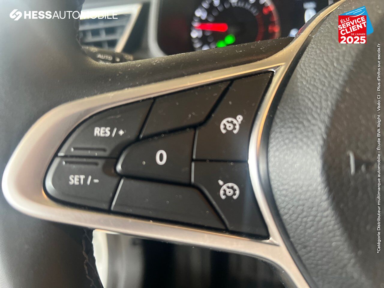 Véhicule d'occasion RENAULT CLIO 1.0 TCE 90CH EQUILIBRE RADAR AR chez Toyota Bar le Duc