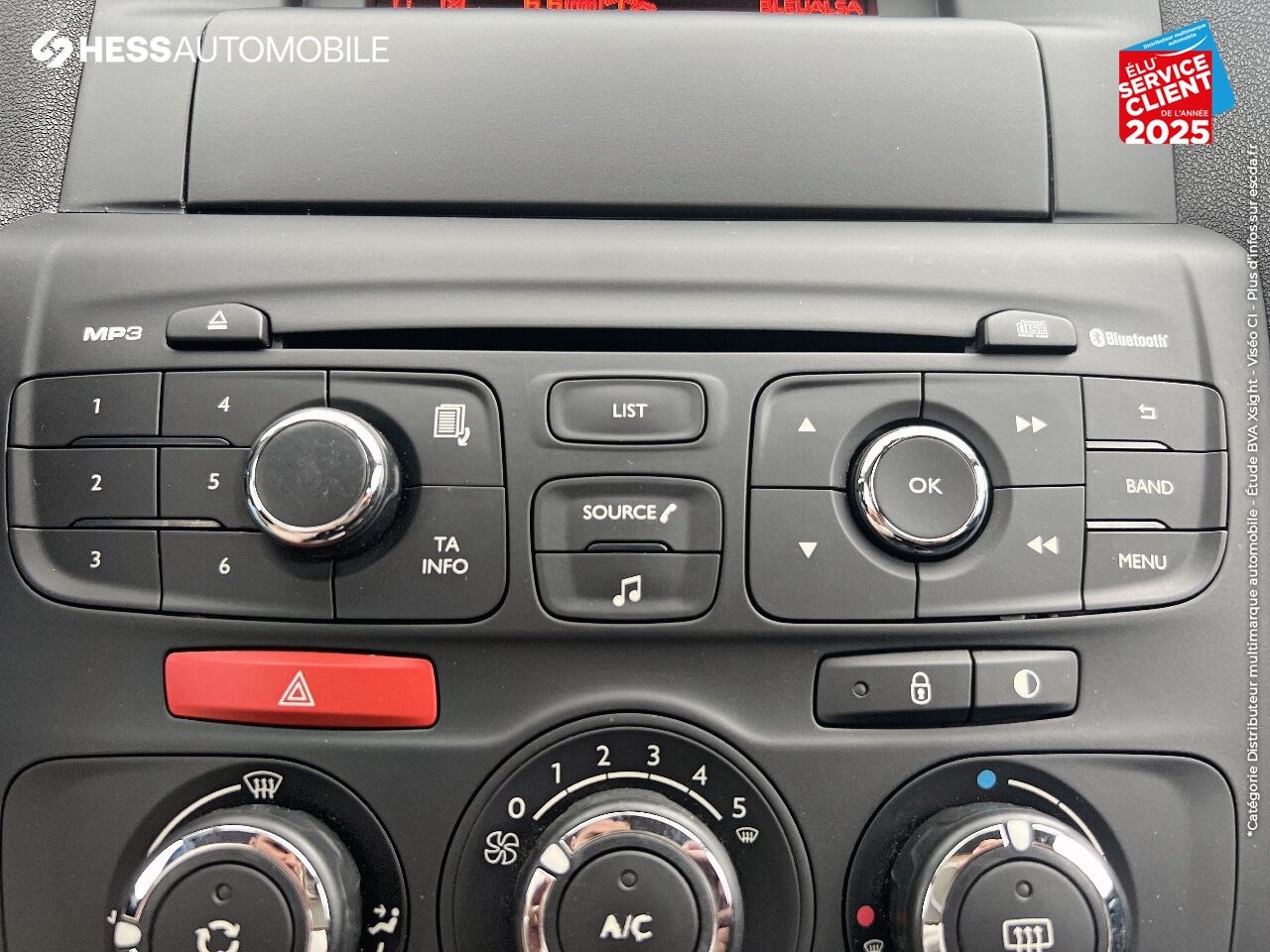 Véhicule d'occasion CITROEN C4 PURETECH 110CH FEEL chez Renault Saint-Louis