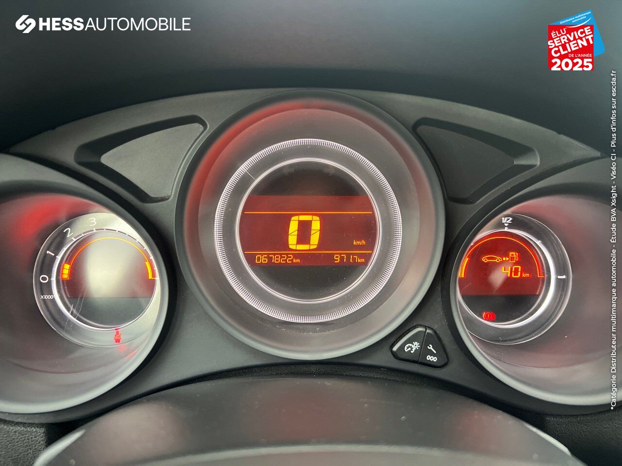 Véhicule d'occasion CITROEN C4 PURETECH 110CH FEEL chez Renault Saint-Louis