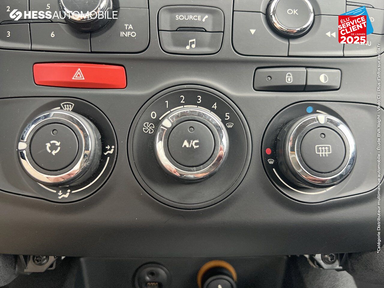 Véhicule d'occasion CITROEN C4 PURETECH 110CH FEEL chez Renault Saint-Louis