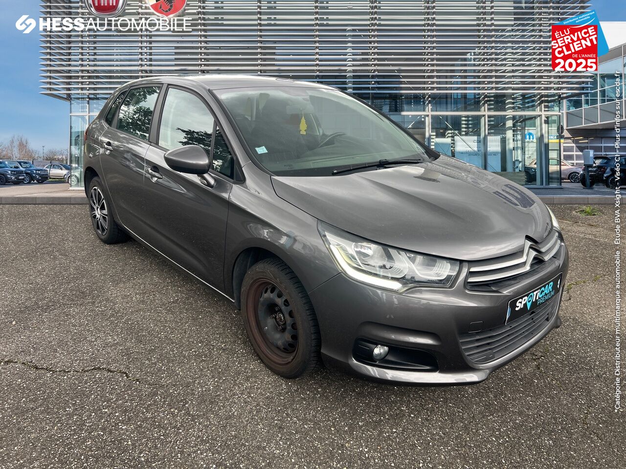 Véhicule d'occasion CITROEN C4 PURETECH 110CH FEEL chez Renault Saint-Louis