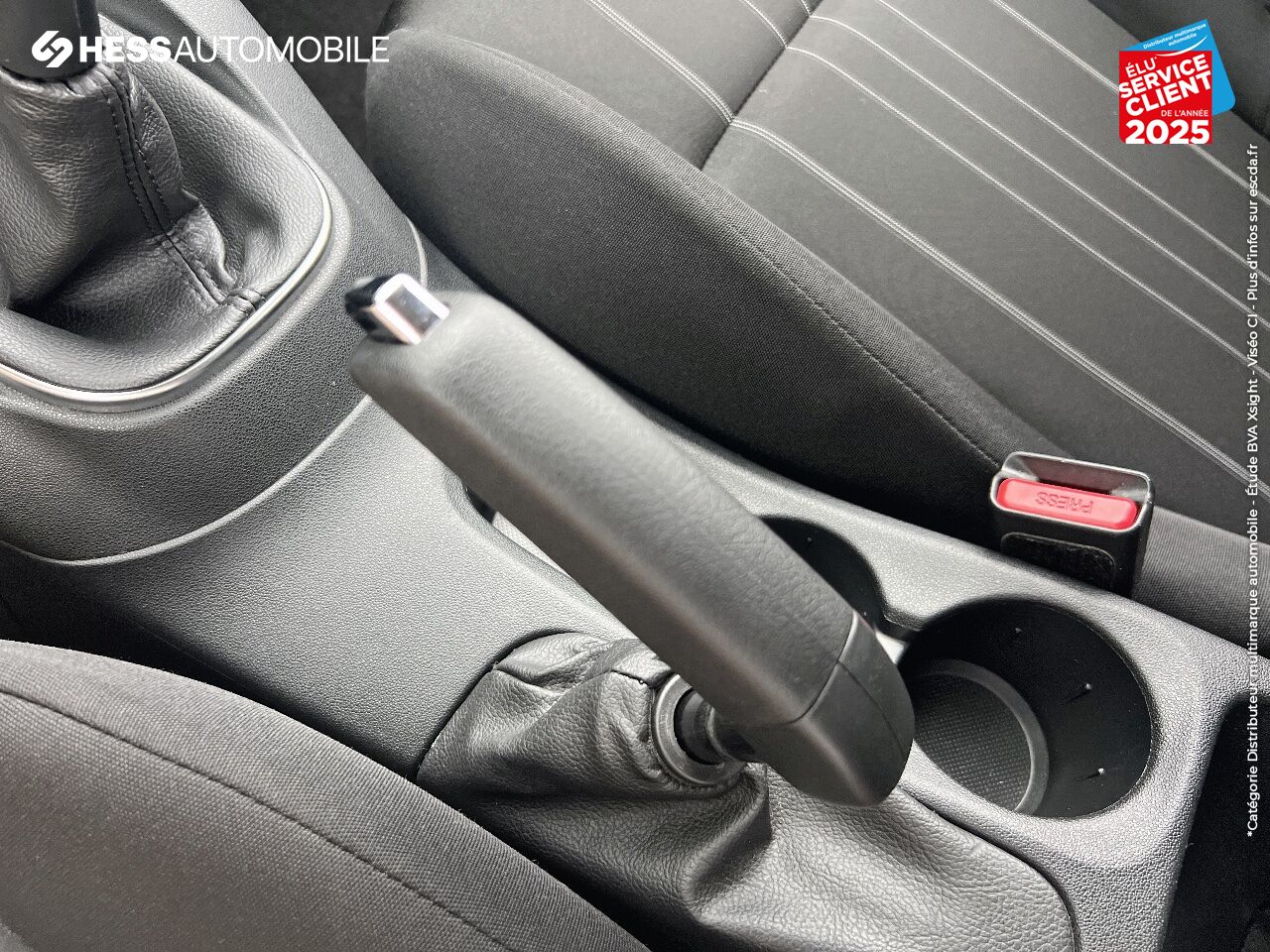 Véhicule d'occasion CITROEN C4 PURETECH 110CH FEEL chez Renault Saint-Louis