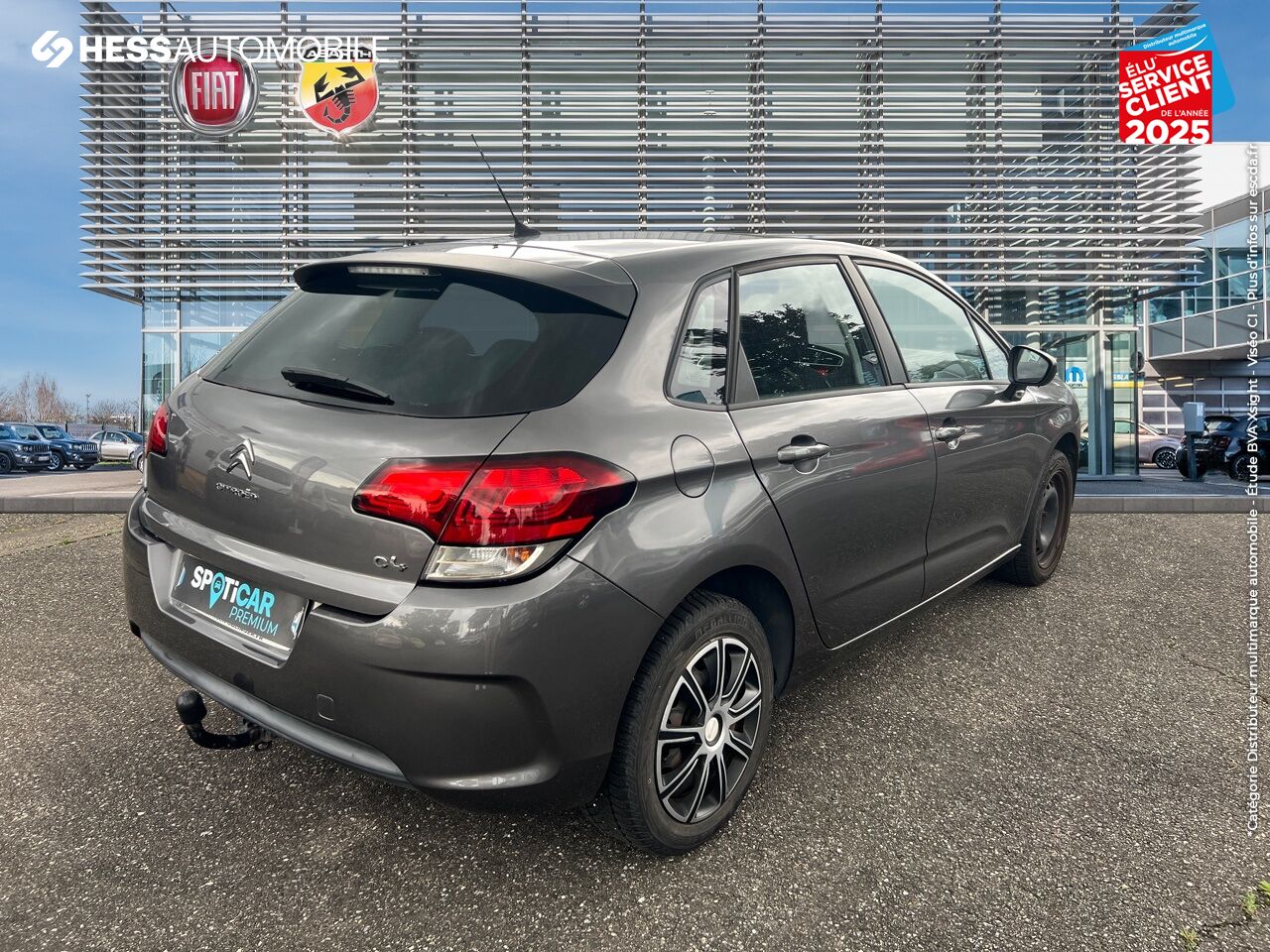 Véhicule d'occasion CITROEN C4 PURETECH 110CH FEEL chez Renault Saint-Louis