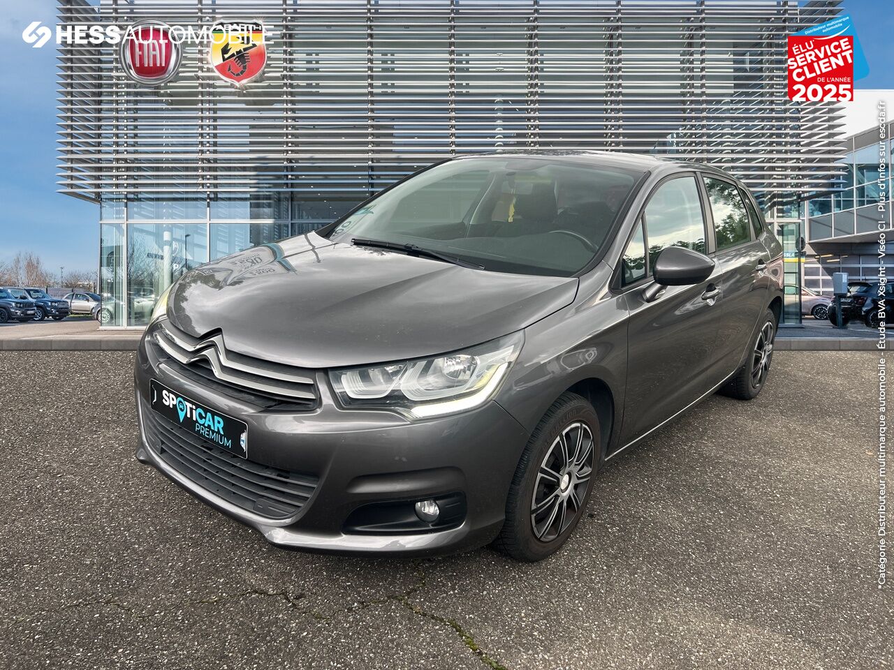 Véhicule d'occasion CITROEN C4 PURETECH 110CH FEEL chez Renault Saint-Louis