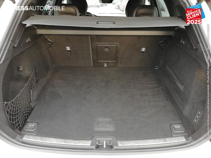 Véhicule d'occasion VOLVO XC60 D4 ADBLUE 190CH R-DESIGN GEARTRONIC GPS CAMERA ATTELAGE chez Volvo Metz