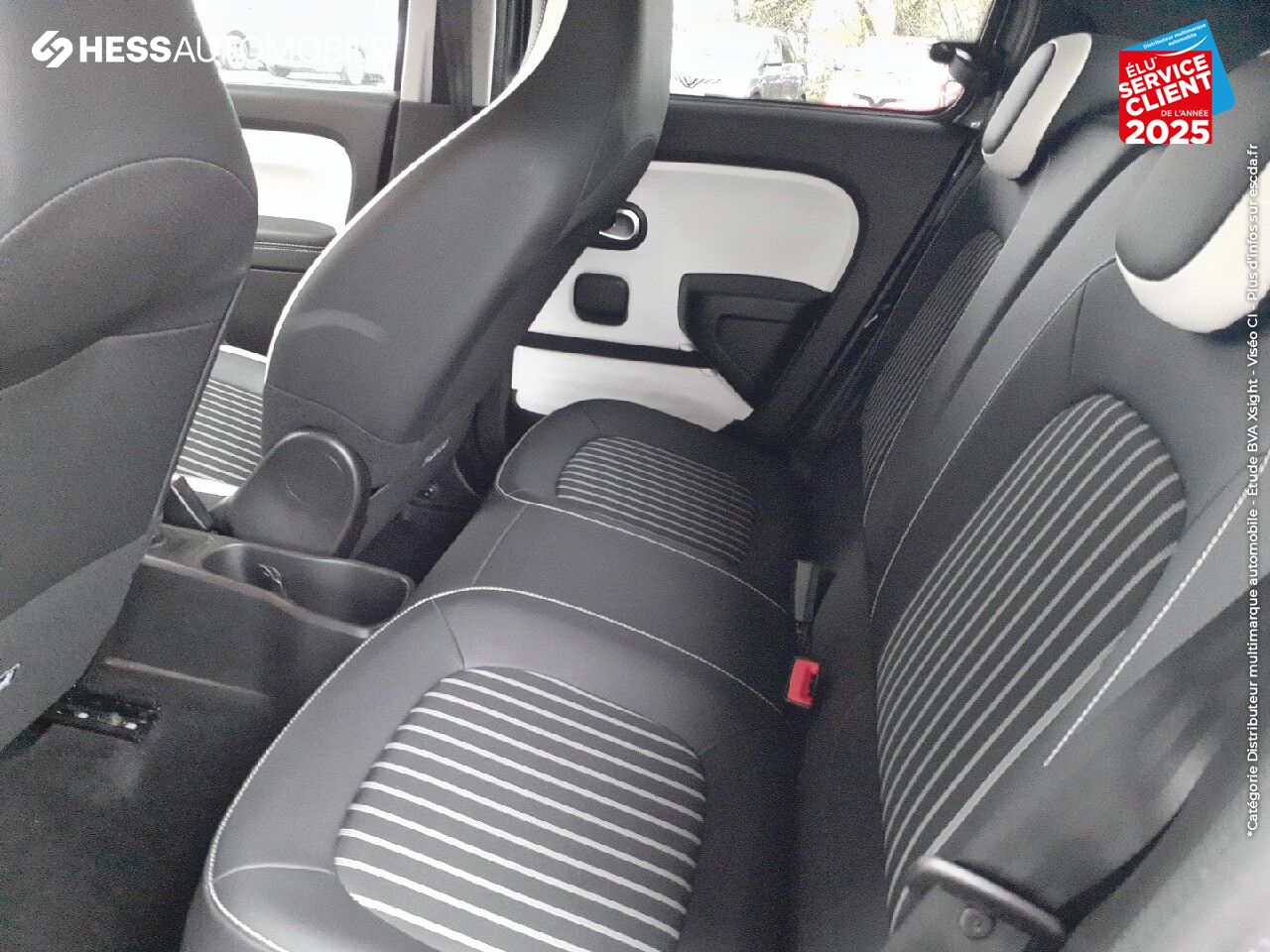 Véhicule d'occasion RENAULT TWINGO 0.9 TCE 95CH INTENS chez Renault Mulhouse