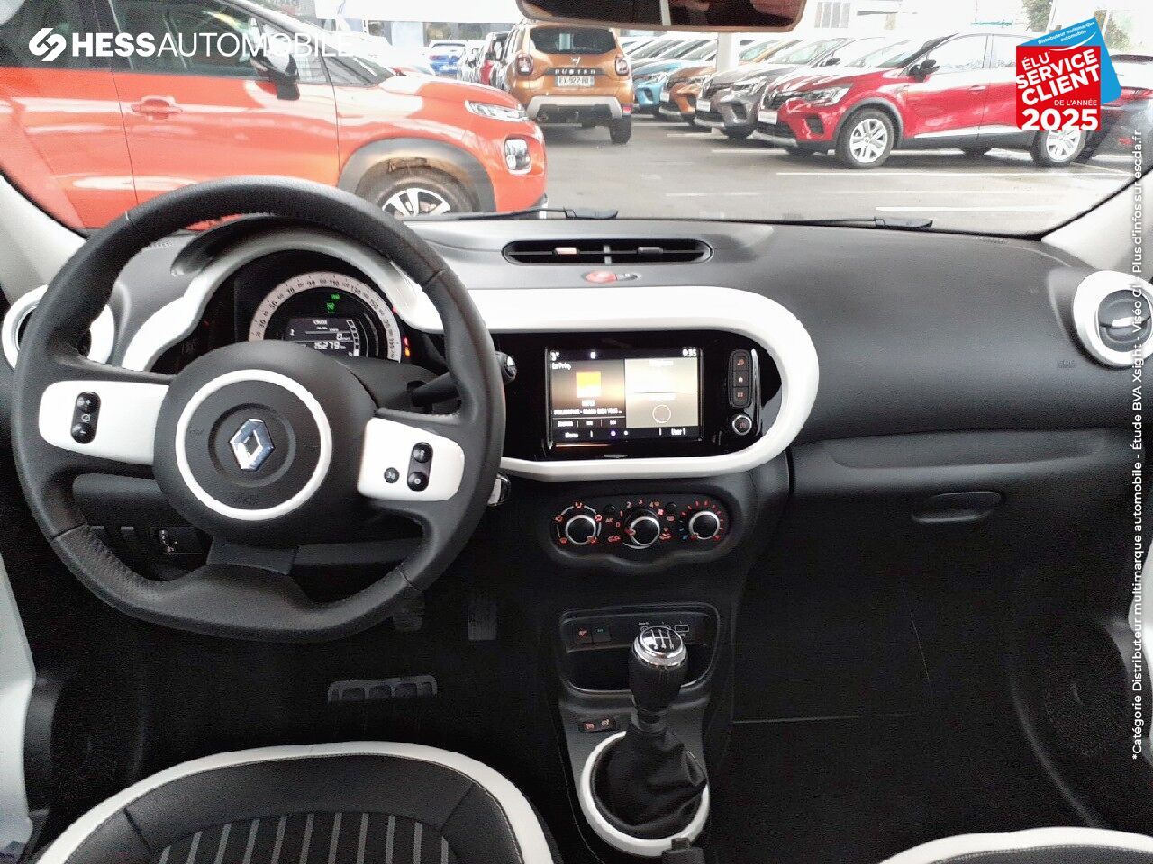 Véhicule d'occasion RENAULT TWINGO 0.9 TCE 95CH INTENS chez Renault Mulhouse