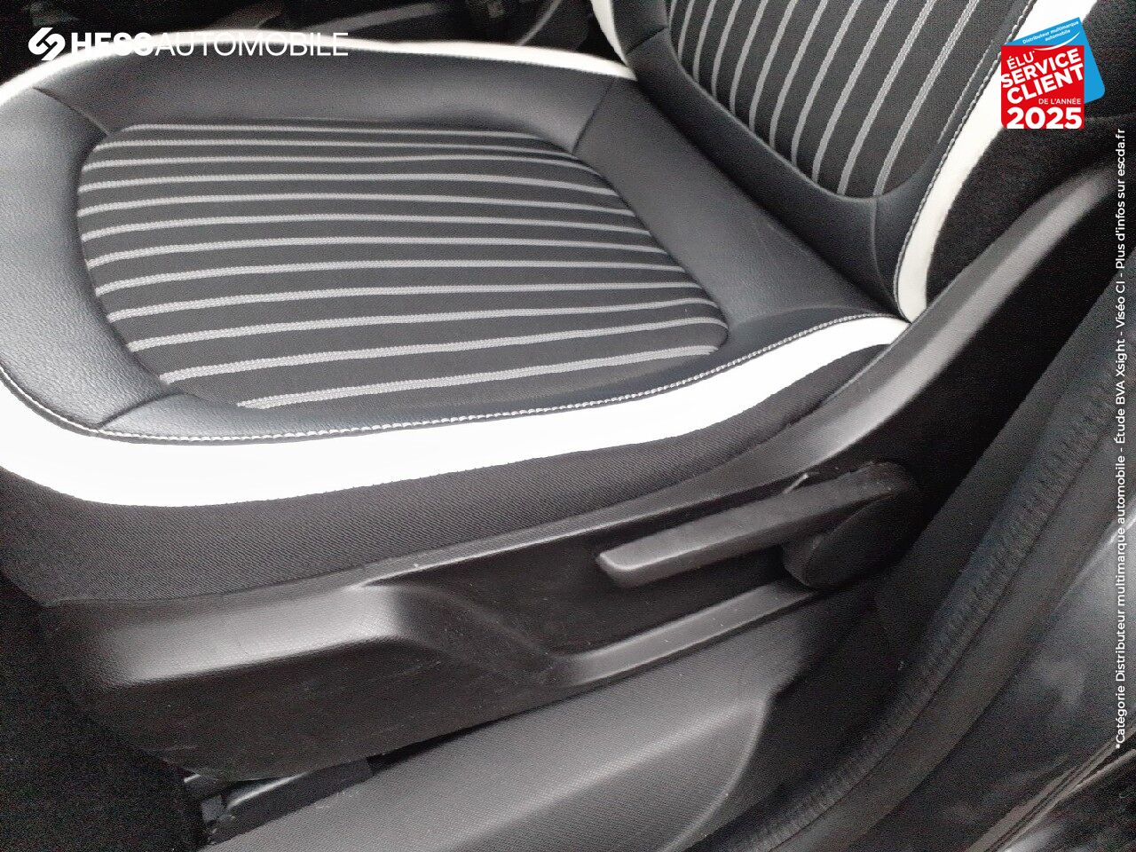 Véhicule d'occasion RENAULT TWINGO 0.9 TCE 95CH INTENS chez Renault Mulhouse