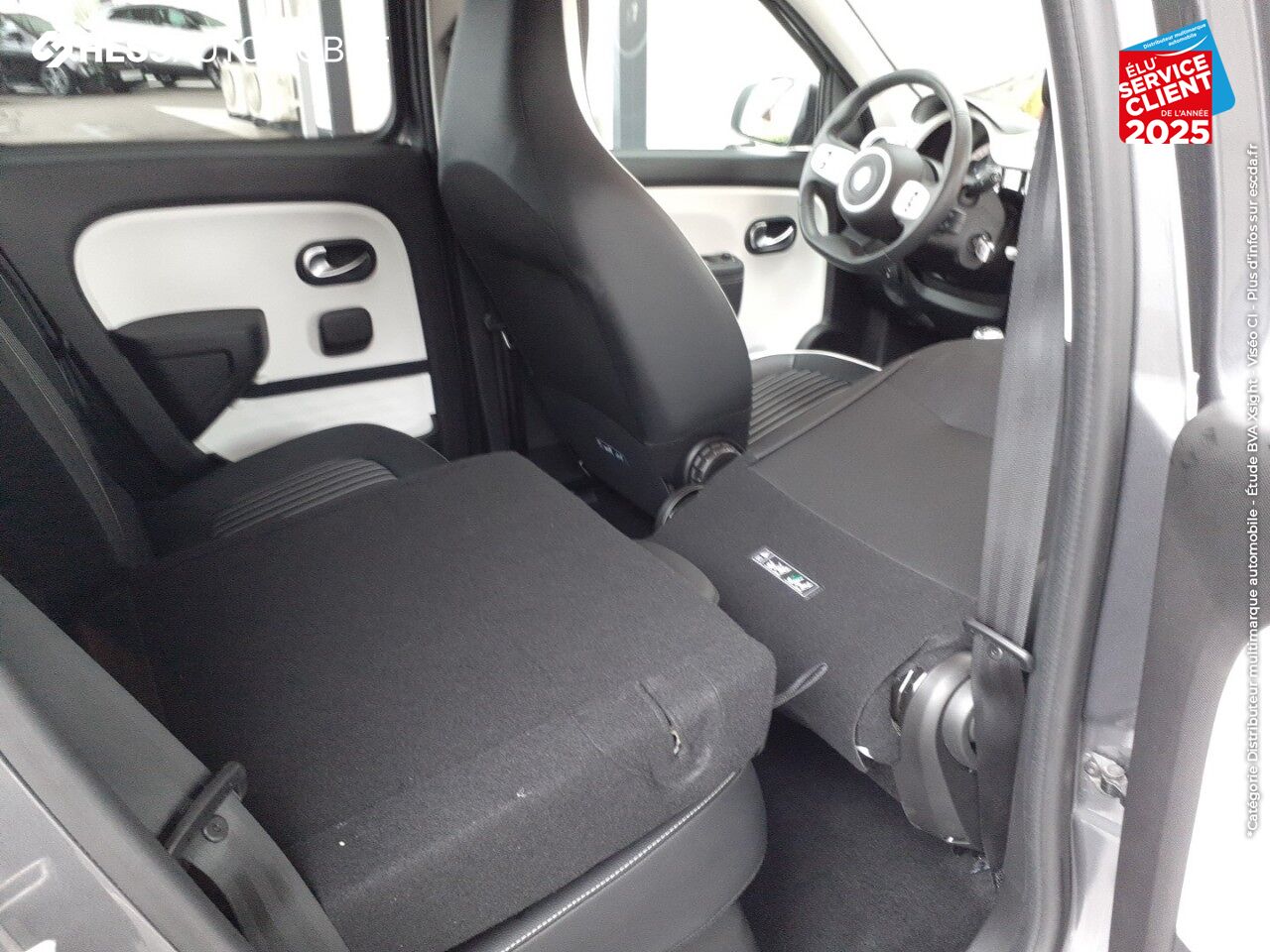 Véhicule d'occasion RENAULT TWINGO 0.9 TCE 95CH INTENS chez Renault Mulhouse
