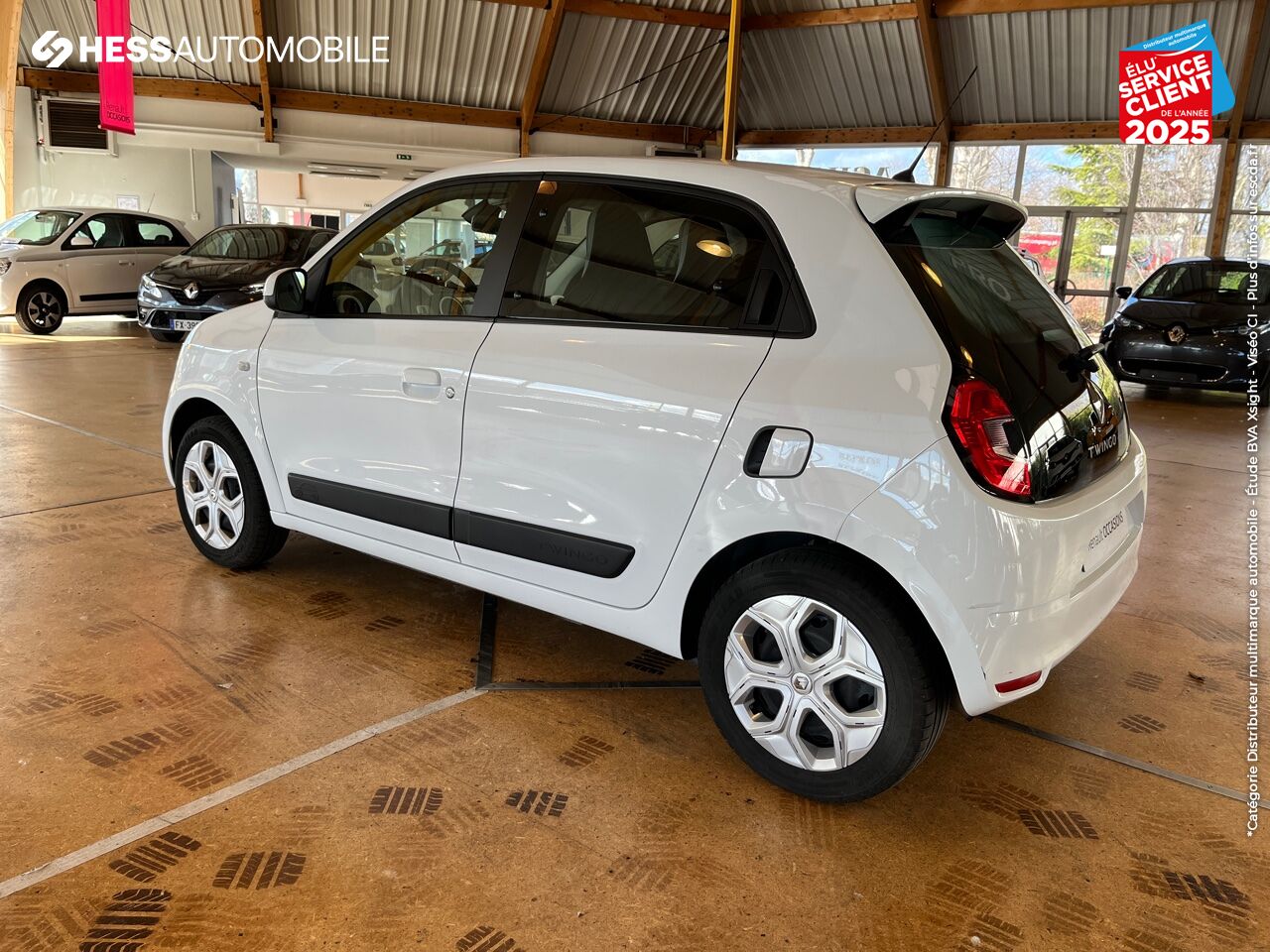 Véhicule d'occasion RENAULT TWINGO 0.9 TCE 95CH ZEN chez Renault Colmar