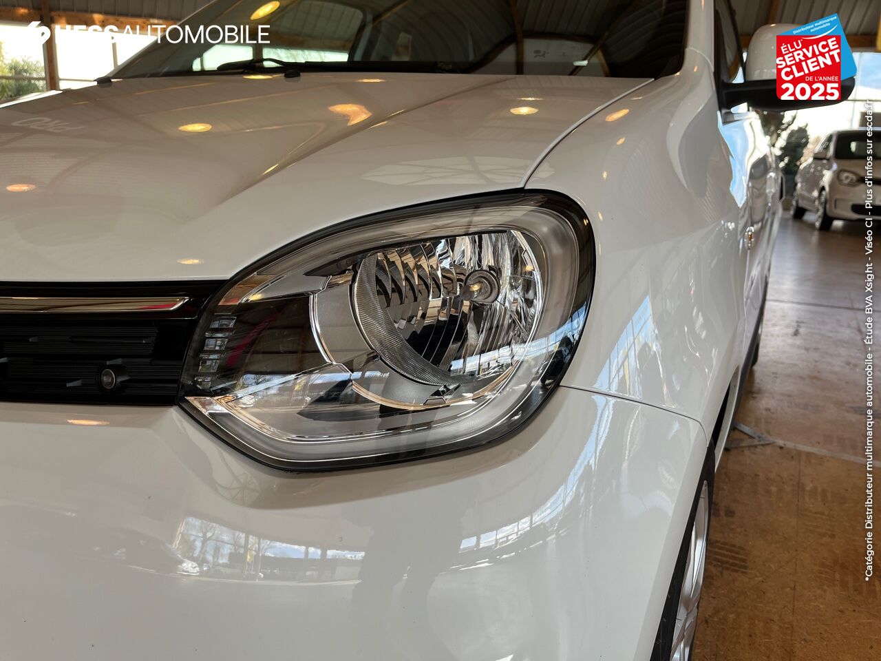 Véhicule d'occasion RENAULT TWINGO 0.9 TCE 95CH ZEN chez Renault Colmar