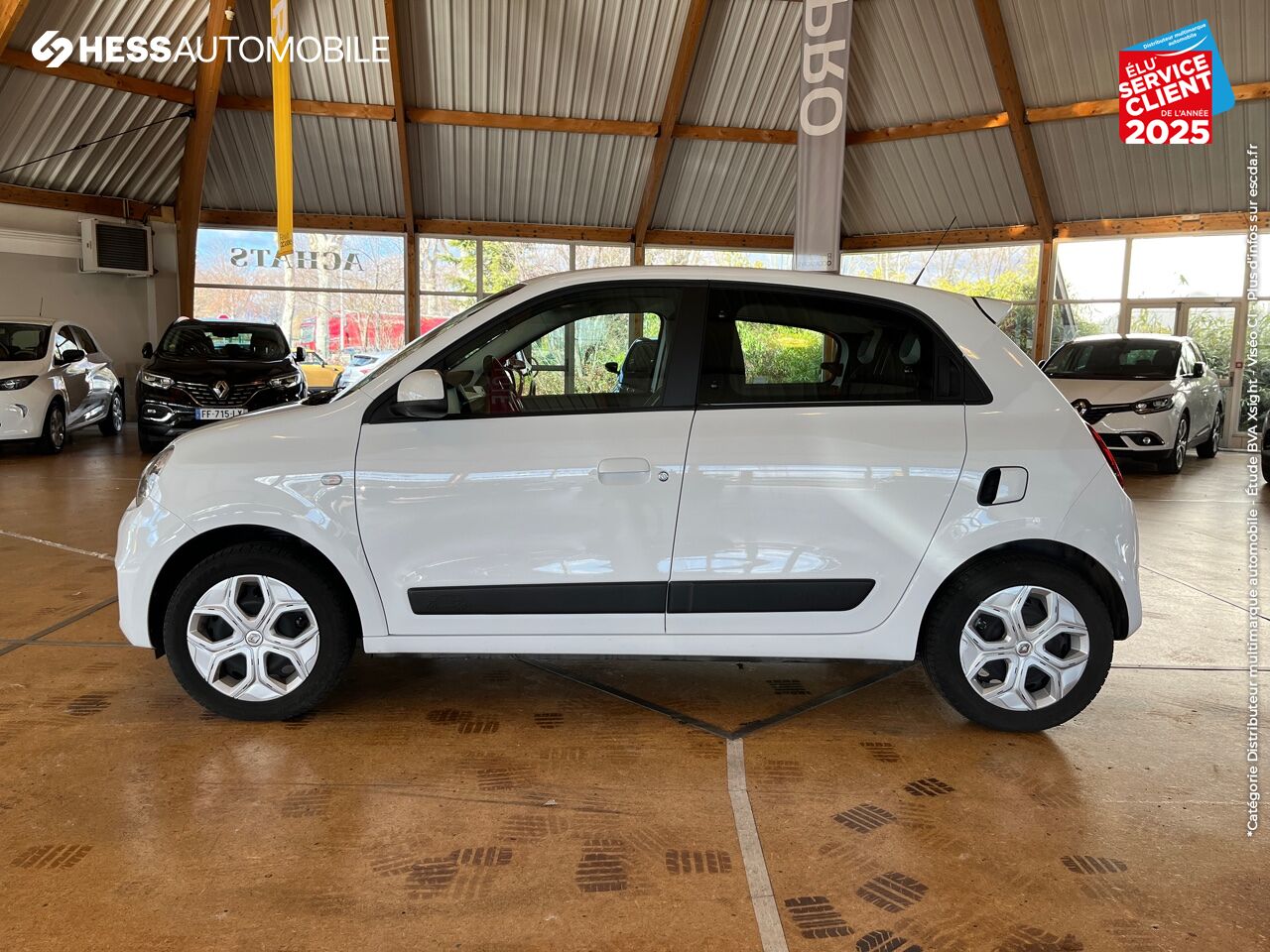 Véhicule d'occasion RENAULT TWINGO 0.9 TCE 95CH ZEN chez Renault Colmar