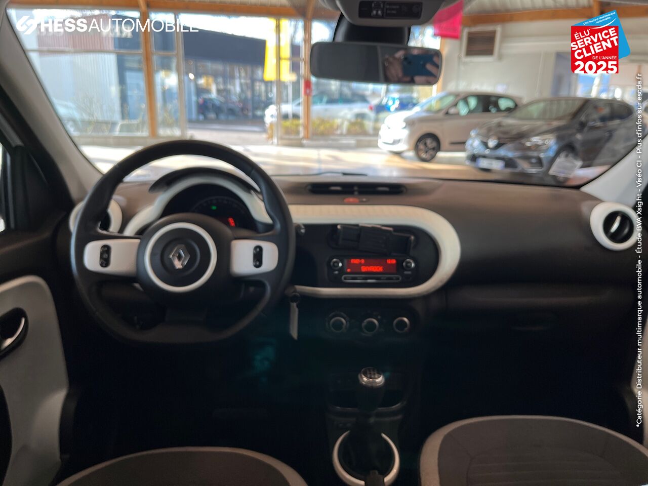 Véhicule d'occasion RENAULT TWINGO 0.9 TCE 95CH ZEN chez Renault Colmar