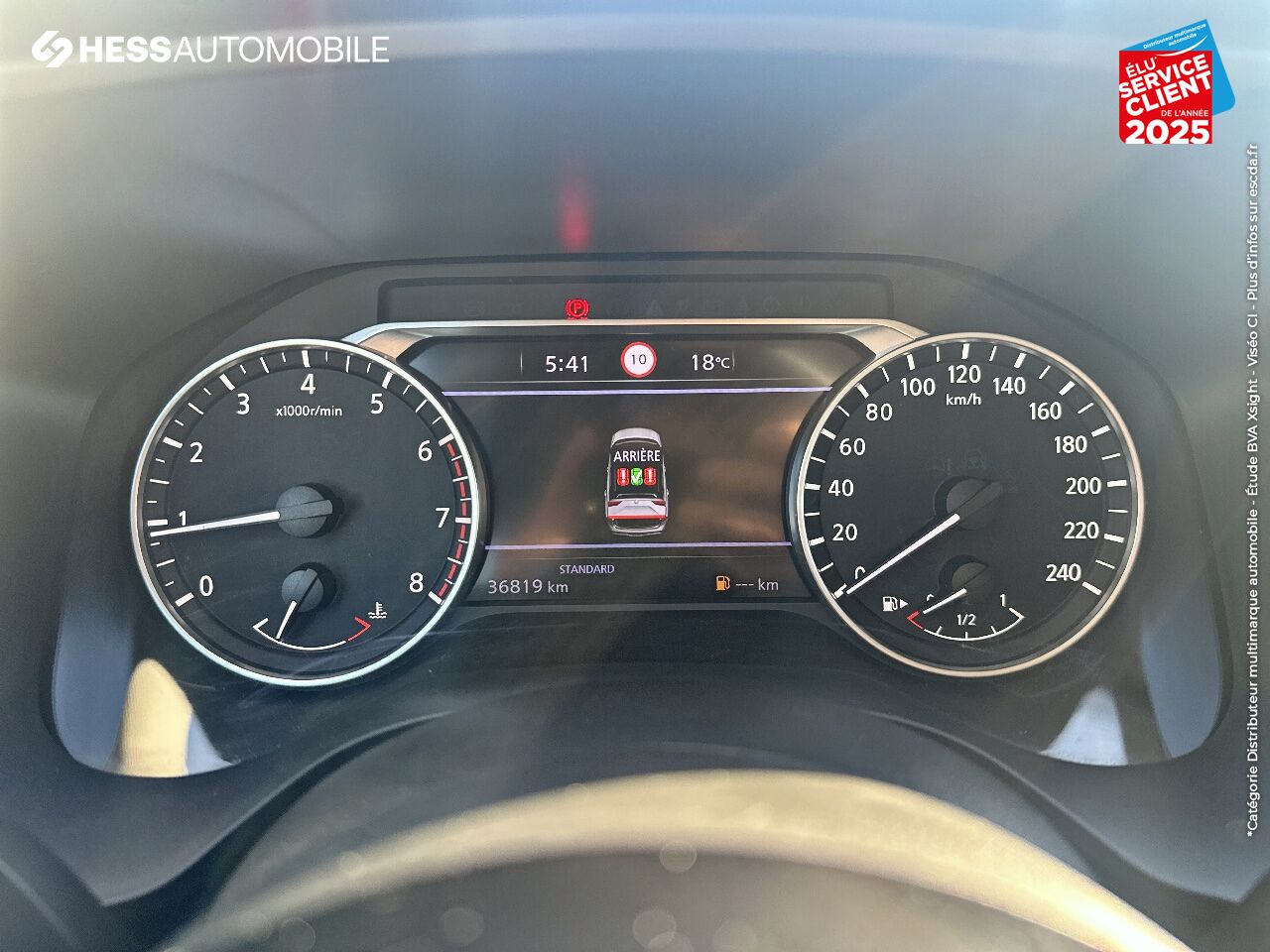 Véhicule d'occasion NISSAN QASHQAI 1.3 MILD HYBRID 140CH BUSINESS EDITION 2022 chez Toyota Sarreguemines