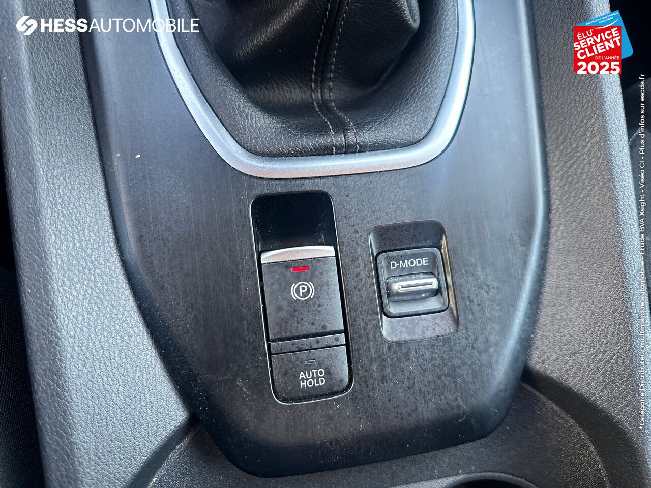 Véhicule d'occasion NISSAN QASHQAI 1.3 MILD HYBRID 140CH BUSINESS EDITION 2022 chez Toyota Sarreguemines