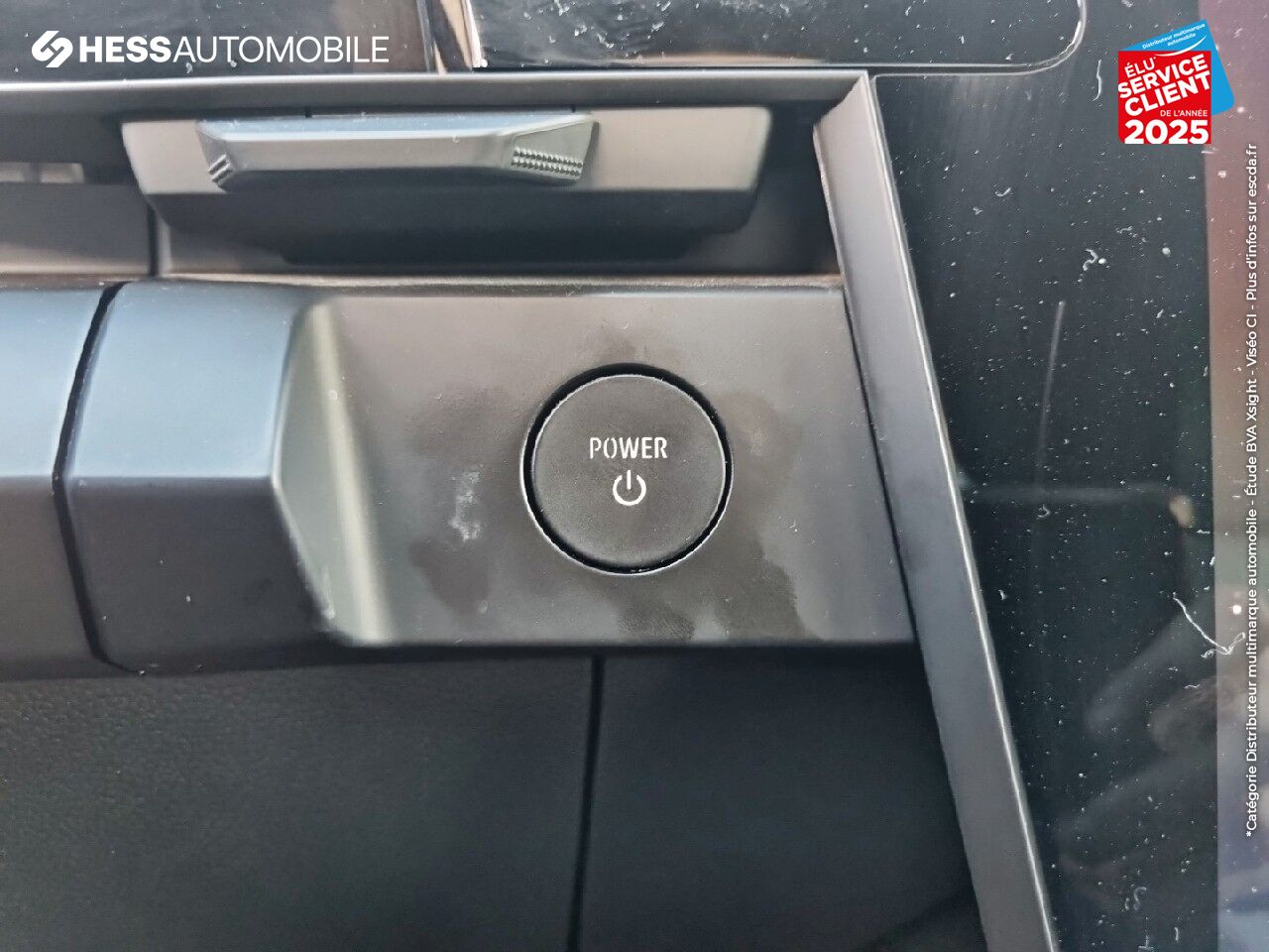 Véhicule d'occasion RENAULT MEGANE E-TECH ELECTRIC EV60 220CH TECHNO SUPER CHARGE chez Renault Saint-Louis