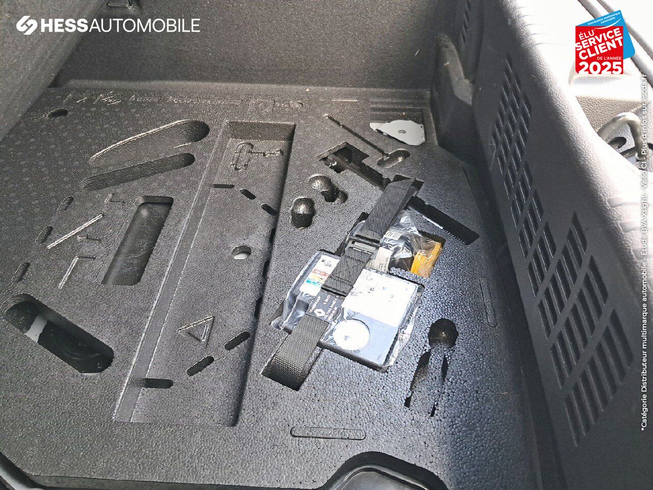 Véhicule d'occasion RENAULT CLIO 1.6 E-TECH 140CH INTENS -21 chez Dacia Mulhouse
