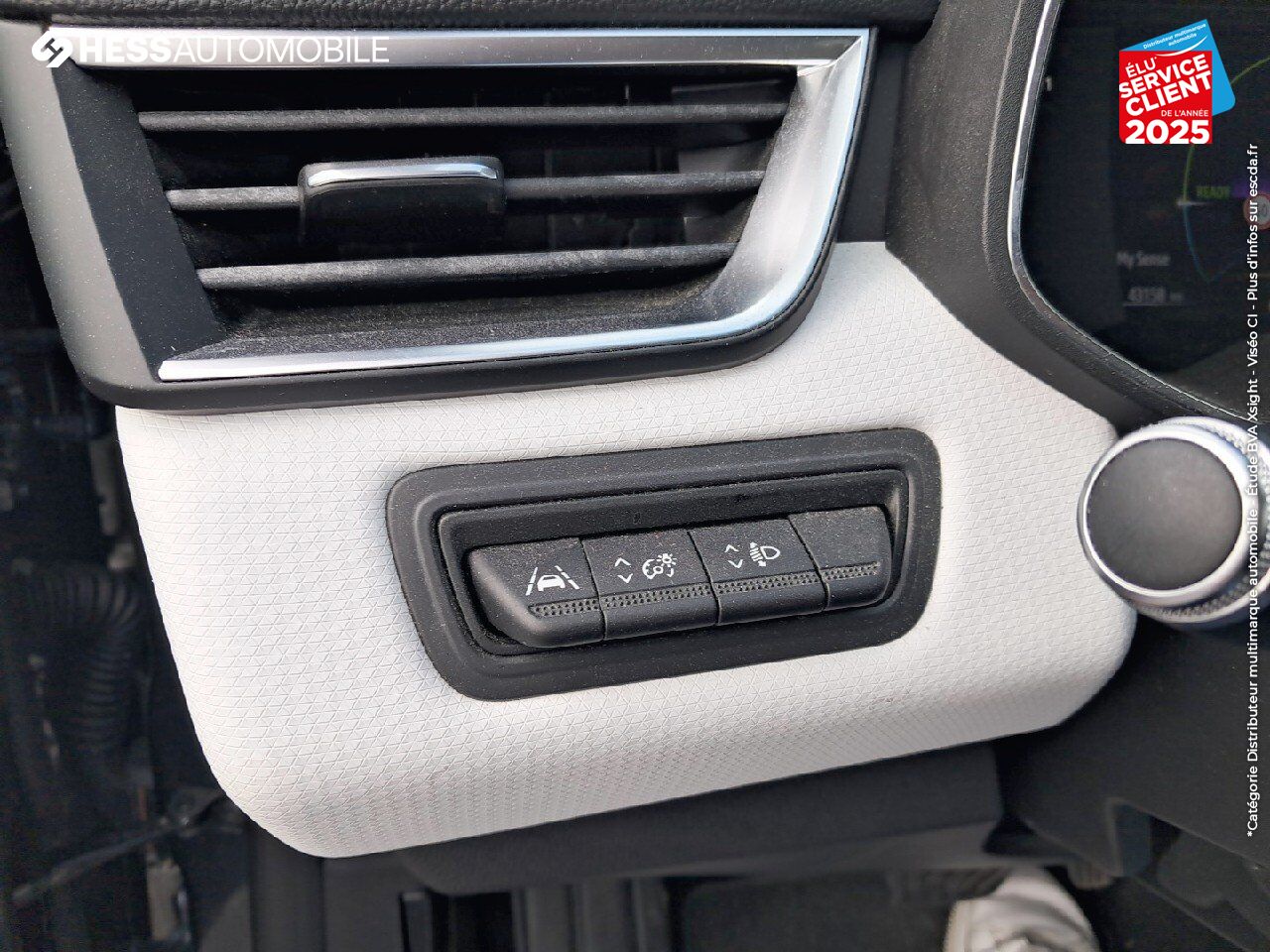 Véhicule d'occasion RENAULT CLIO 1.6 E-TECH 140CH INTENS -21 chez Dacia Mulhouse
