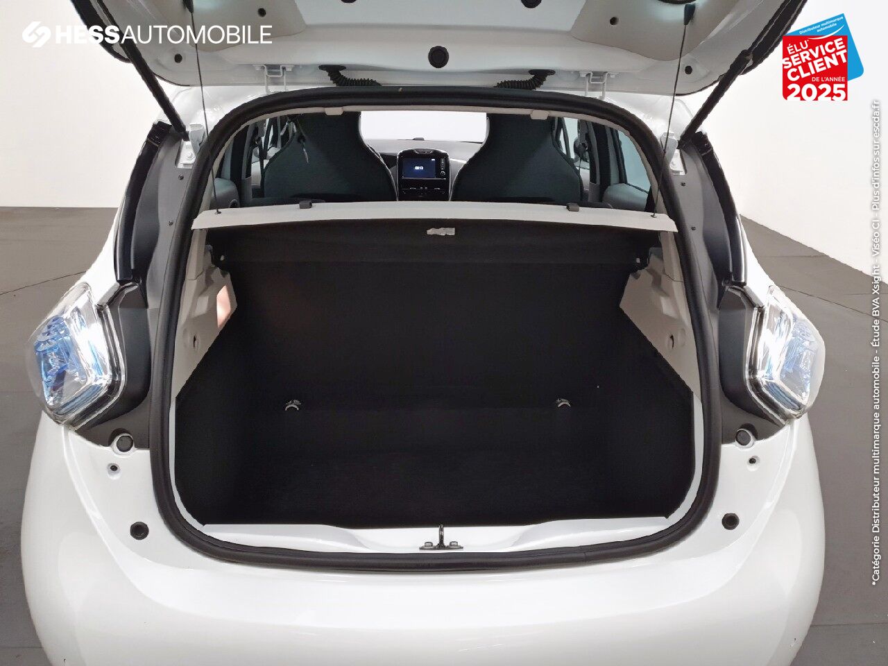Véhicule d'occasion RENAULT ZOE INTENS CHARGE RAPIDE GPS CAMERA chez Renault Strasbourg