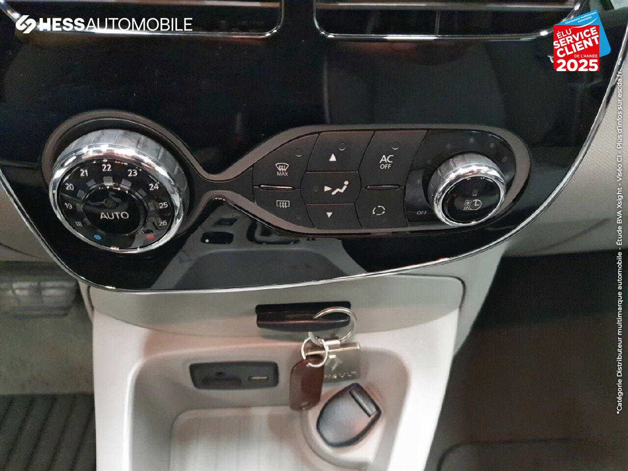 Véhicule d'occasion RENAULT ZOE INTENS CHARGE RAPIDE GPS CAMERA chez Renault Strasbourg