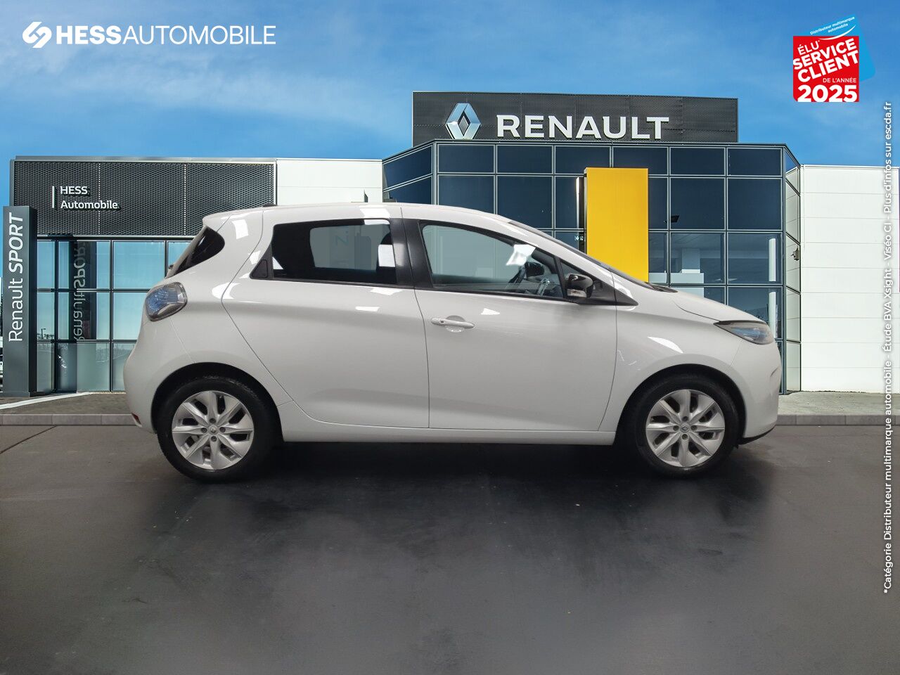 Véhicule d'occasion RENAULT ZOE INTENS CHARGE RAPIDE GPS CAMERA chez Renault Strasbourg