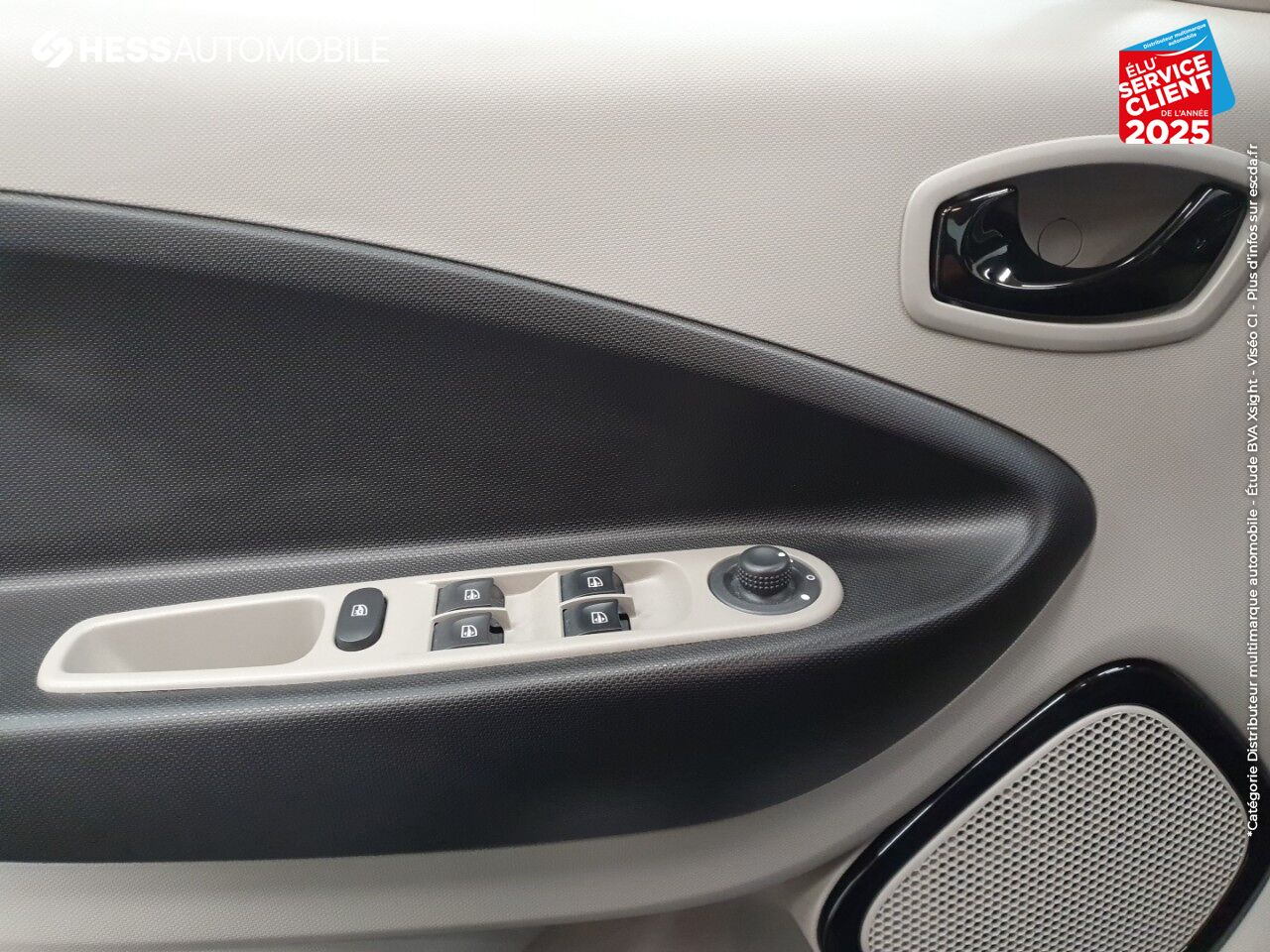 Véhicule d'occasion RENAULT ZOE INTENS CHARGE RAPIDE GPS CAMERA chez Renault Strasbourg