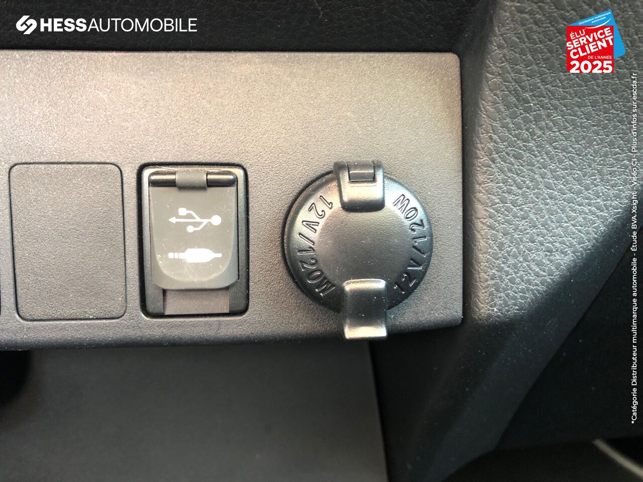Véhicule d'occasion TOYOTA RAV4 197 HYBRIDE DYNAMIC EDITION AWD CVT GPS CAMERA chez Toyota Longwy