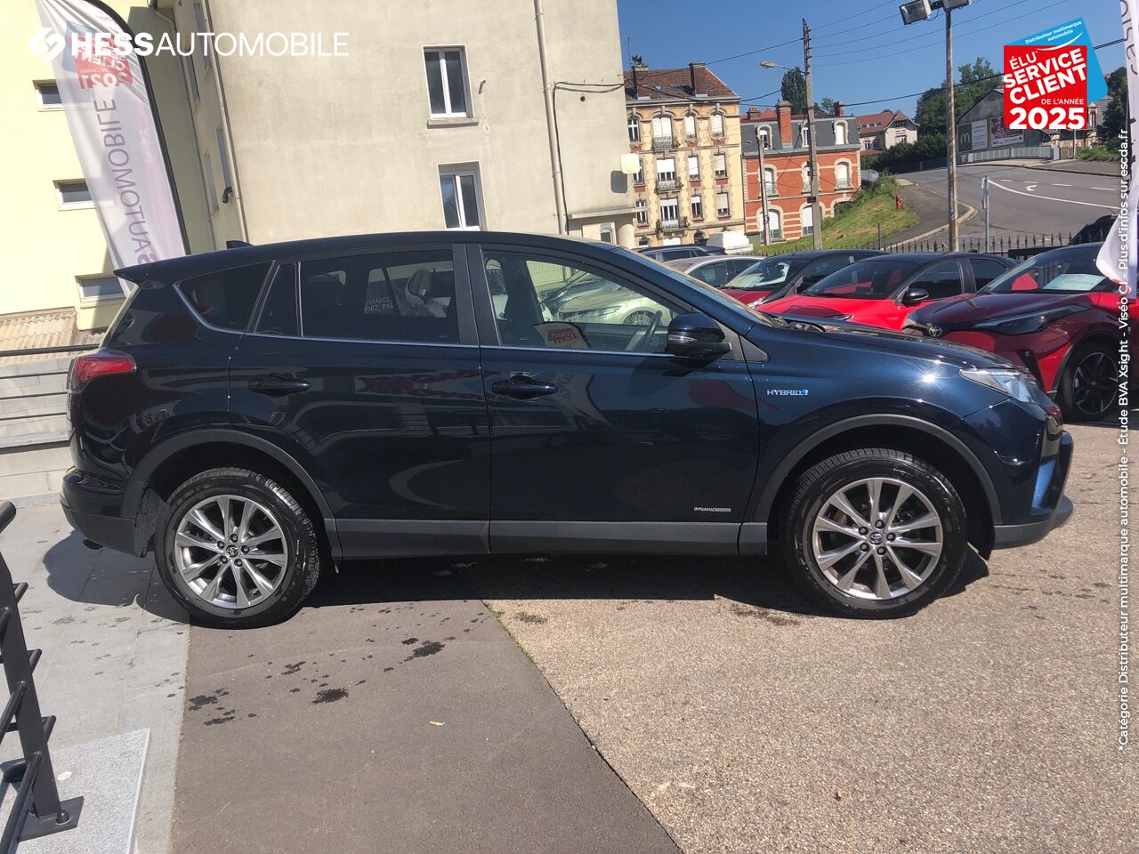Véhicule d'occasion TOYOTA RAV4 197 HYBRIDE DYNAMIC EDITION AWD CVT GPS CAMERA chez Toyota Longwy