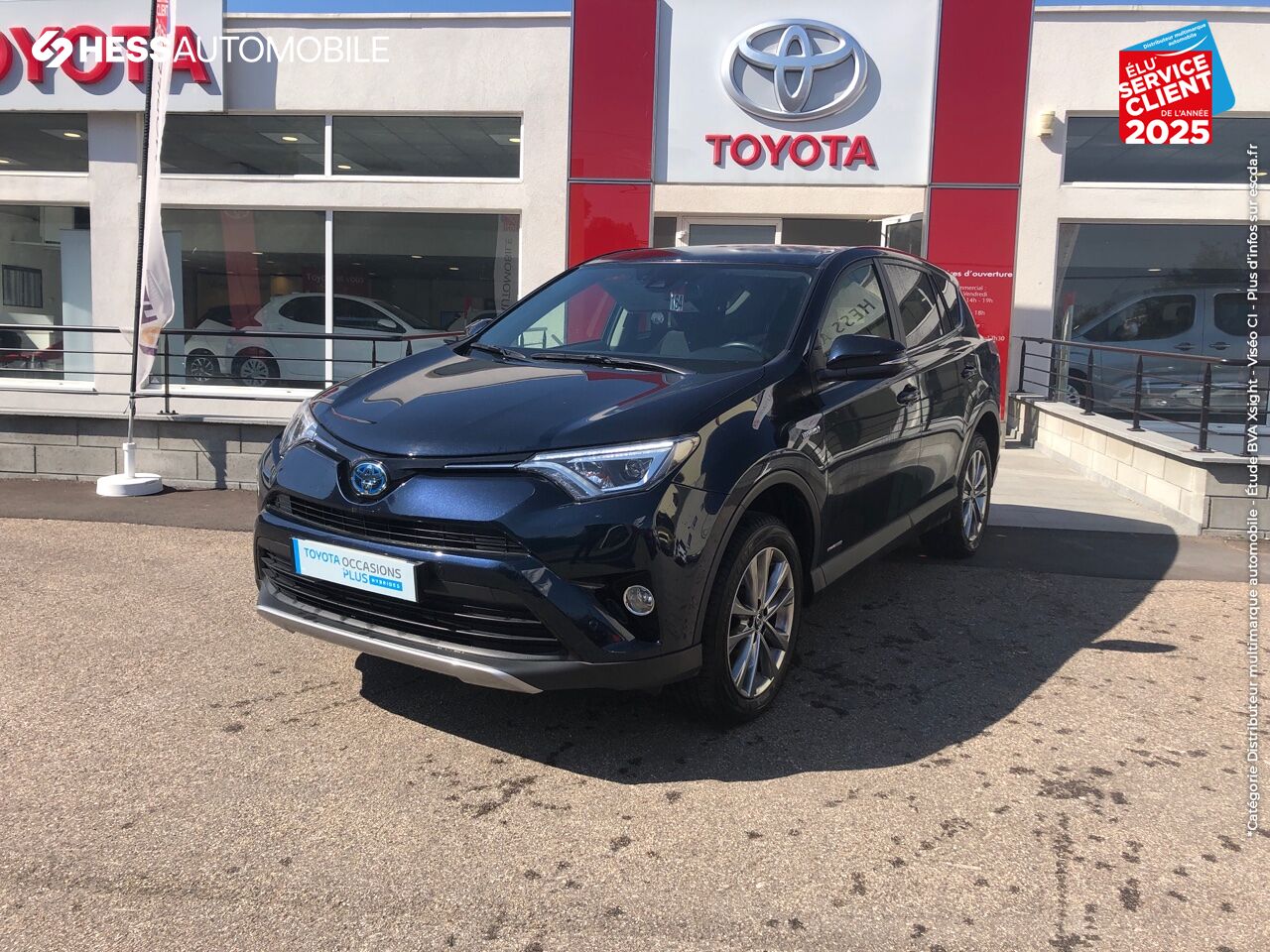 Véhicule d'occasion TOYOTA RAV4 197 HYBRIDE DYNAMIC EDITION AWD CVT GPS CAMERA chez Toyota Longwy