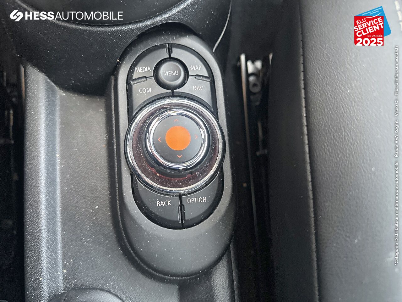 Véhicule d'occasion MINI MINI ONE 102CH EDITION GREENWICH TPANO chez Toyota Thionville