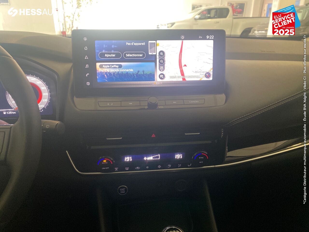 Véhicule d'occasion NISSAN QASHQAI 1.3 MILD HYBRID 140CH N-CONNECTA 2022 chez Nissan Besançon