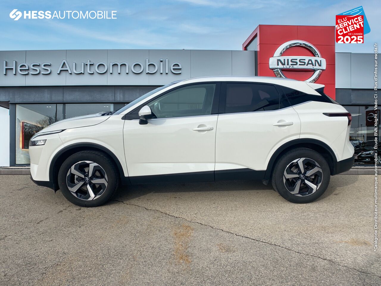 Véhicule d'occasion NISSAN QASHQAI 1.3 MILD HYBRID 140CH N-CONNECTA 2022 chez Nissan Besançon