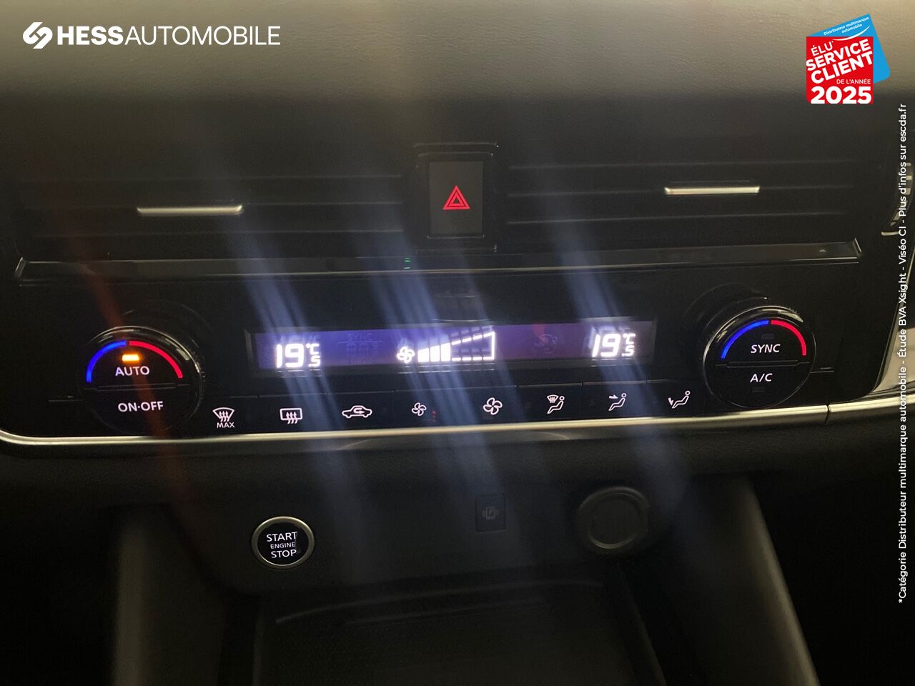 Véhicule d'occasion NISSAN QASHQAI 1.3 MILD HYBRID 140CH N-CONNECTA 2022 chez Nissan Besançon
