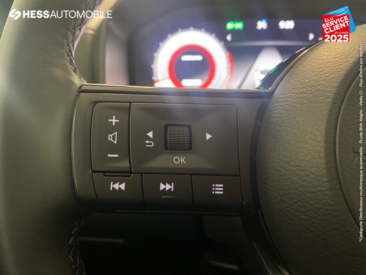 Véhicule d'occasion NISSAN QASHQAI 1.3 MILD HYBRID 140CH N-CONNECTA 2022 chez Nissan Besançon