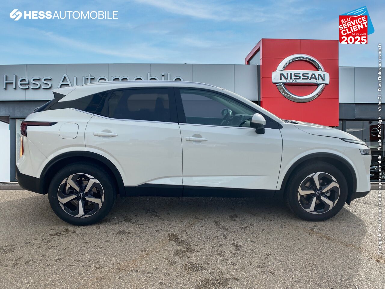 Véhicule d'occasion NISSAN QASHQAI 1.3 MILD HYBRID 140CH N-CONNECTA 2022 chez Nissan Besançon