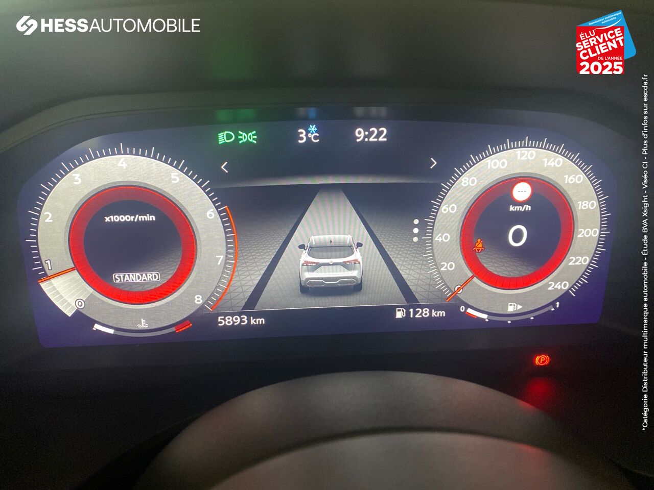 Véhicule d'occasion NISSAN QASHQAI 1.3 MILD HYBRID 140CH N-CONNECTA 2022 chez Nissan Besançon