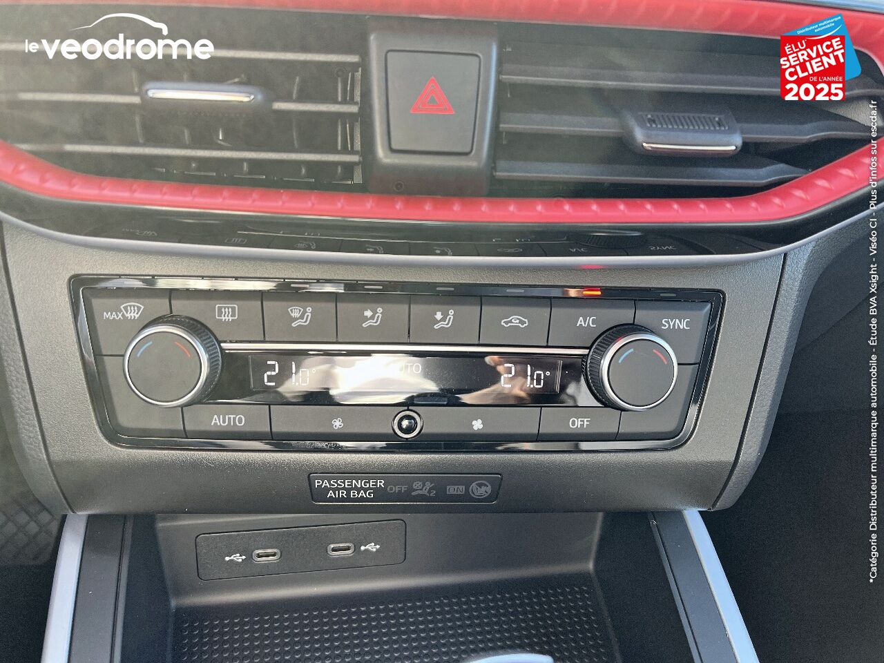 Véhicule d'occasion SEAT ARONA 1.0 TSI 110CH FR DSG7 chez Le Veodrome
