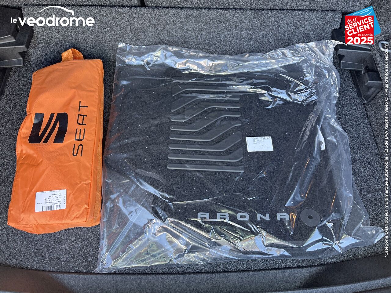 Véhicule d'occasion SEAT ARONA 1.0 TSI 110CH FR DSG7 chez Le Veodrome