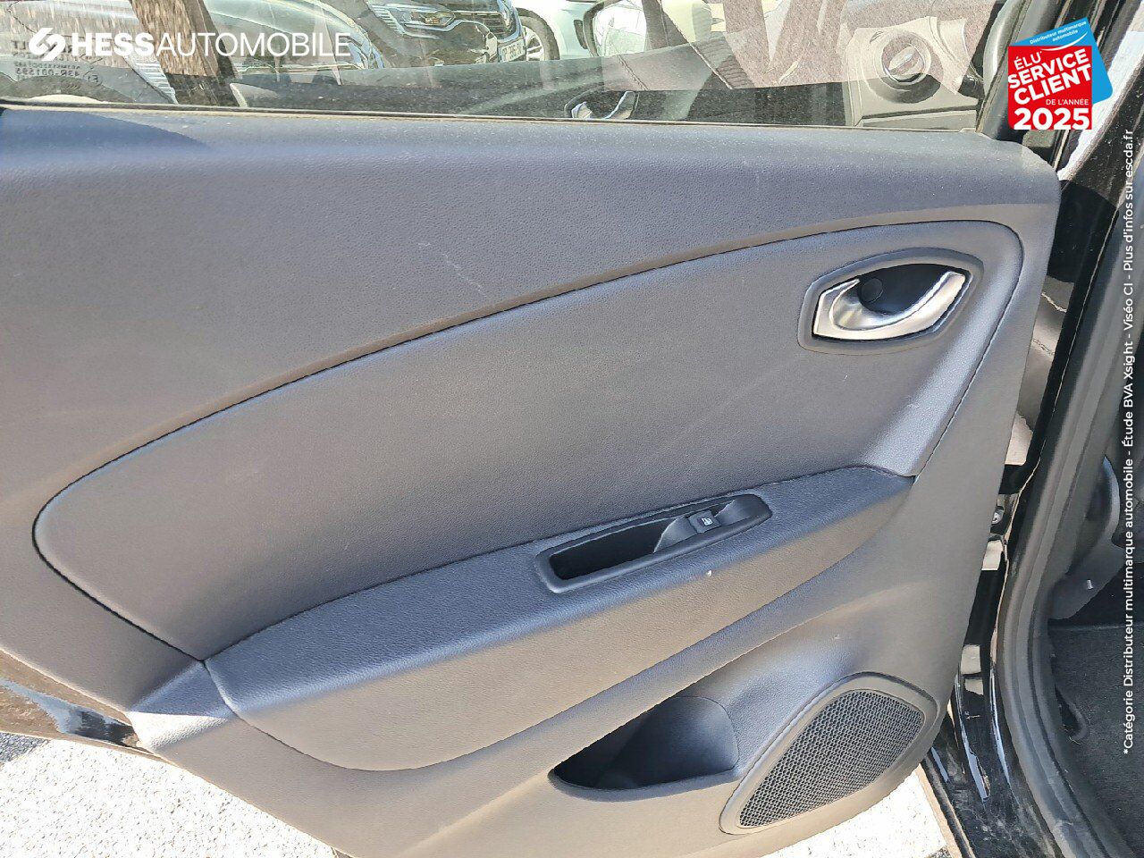 Véhicule d'occasion RENAULT CAPTUR 1.5 DCI 90CH ENERGY INTENS EDC EURO6C chez Renault Saint-Louis