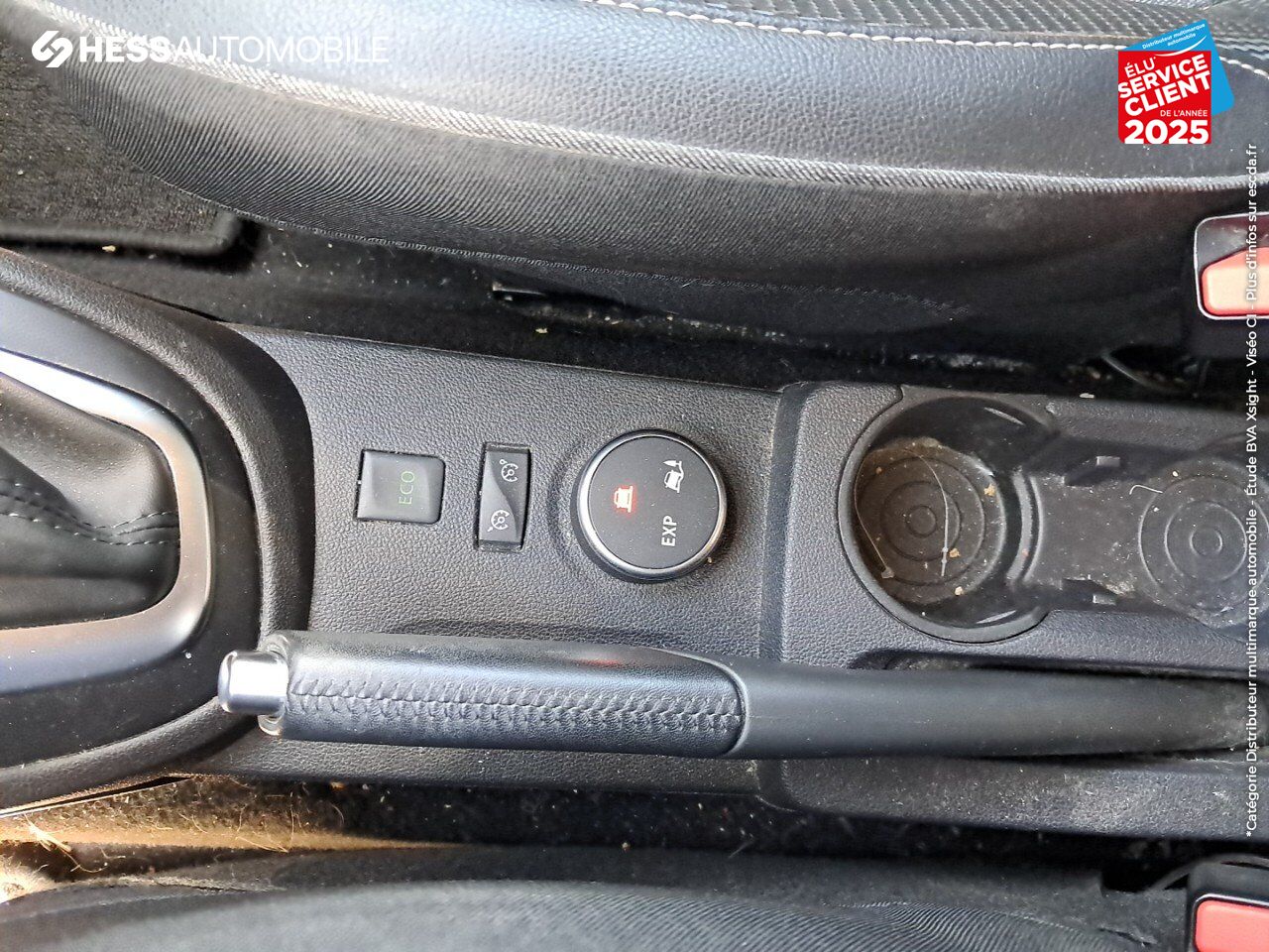 Véhicule d'occasion RENAULT CAPTUR 1.5 DCI 90CH ENERGY INTENS EDC EURO6C chez Renault Saint-Louis