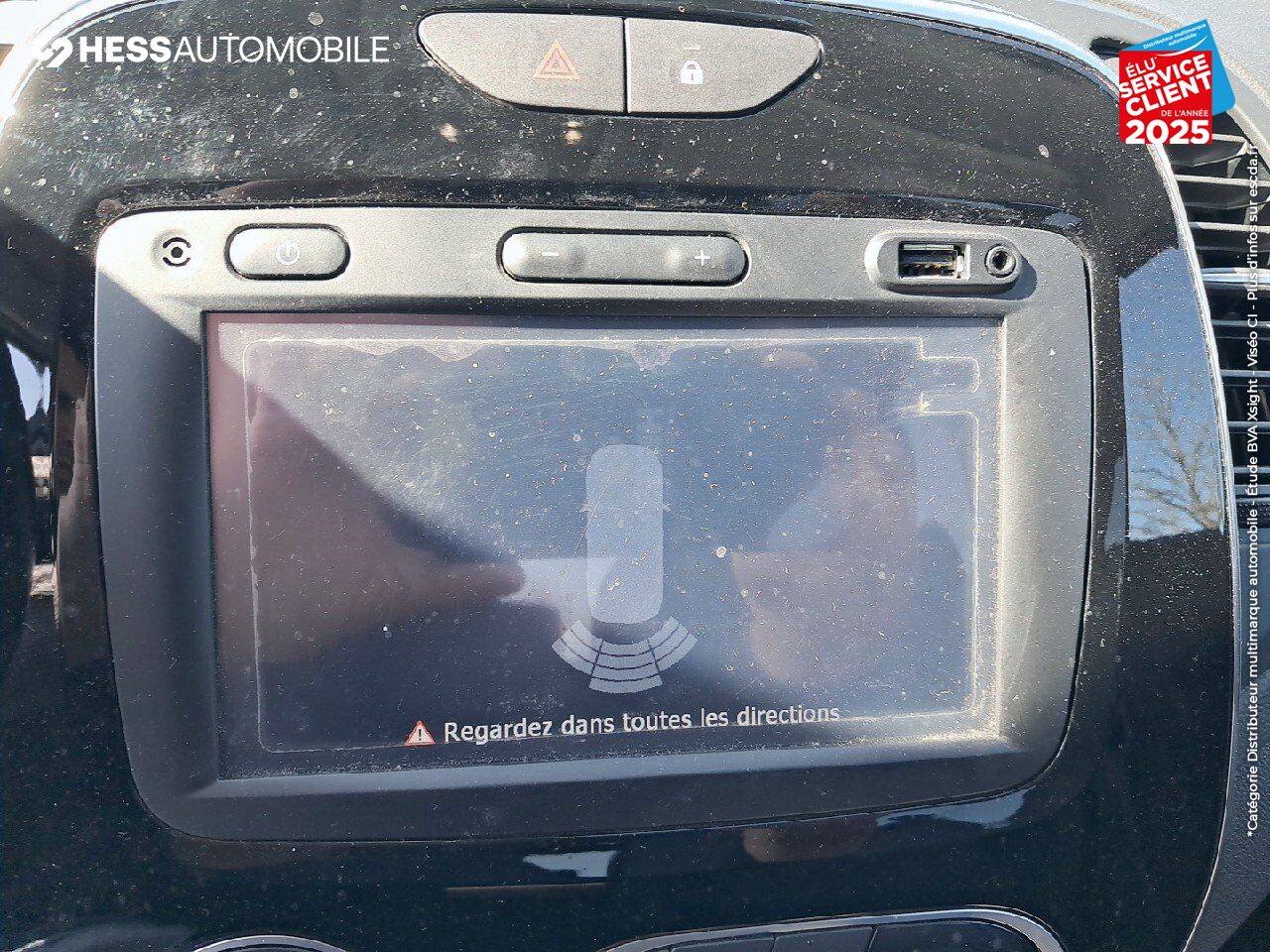 Véhicule d'occasion RENAULT CAPTUR 1.5 DCI 90CH ENERGY INTENS EDC EURO6C chez Renault Saint-Louis