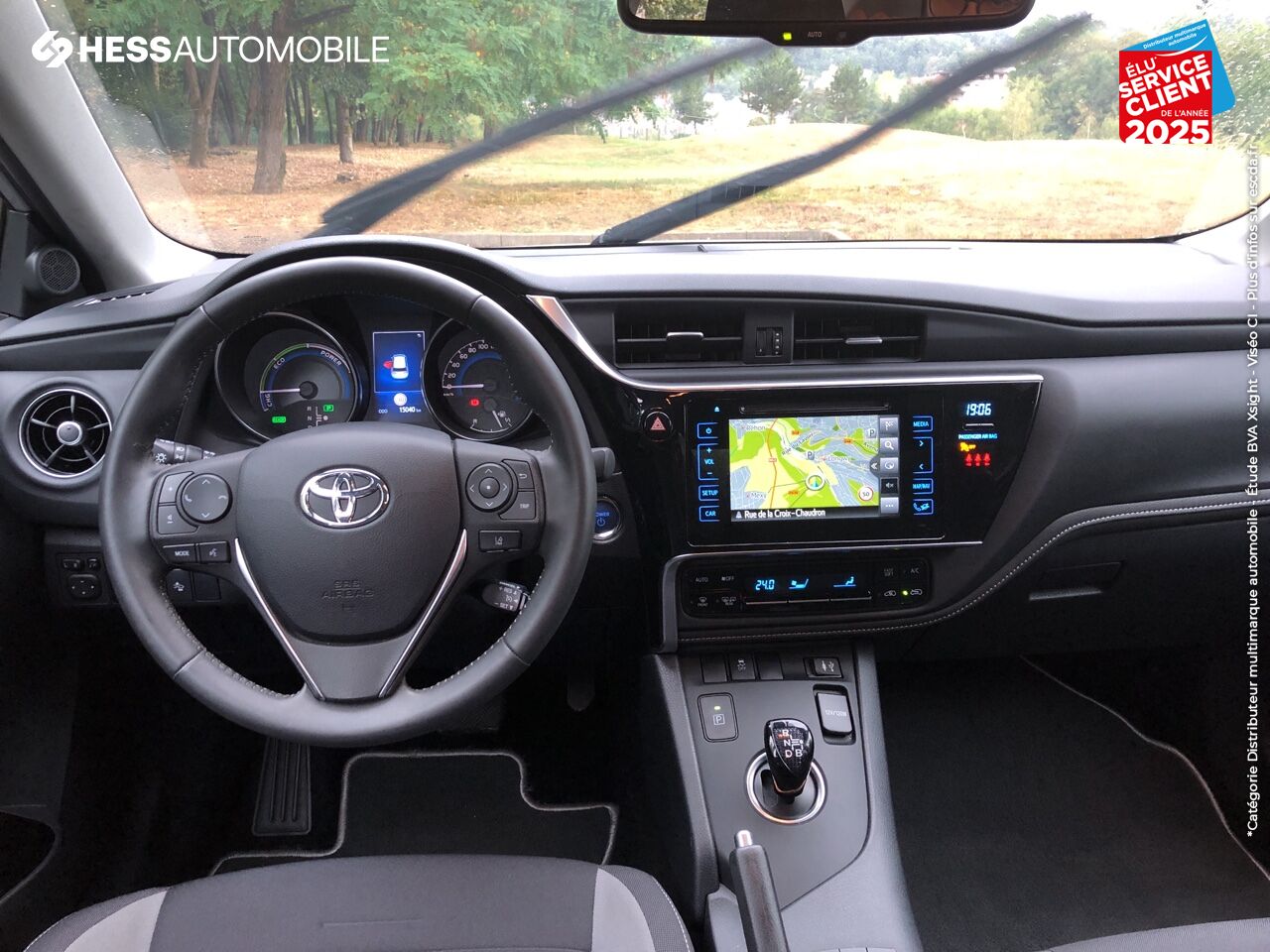 Véhicule d'occasion TOYOTA AURIS HSD 136H DESIGN BUSINESS GPS CAMERA chez Toyota Longwy