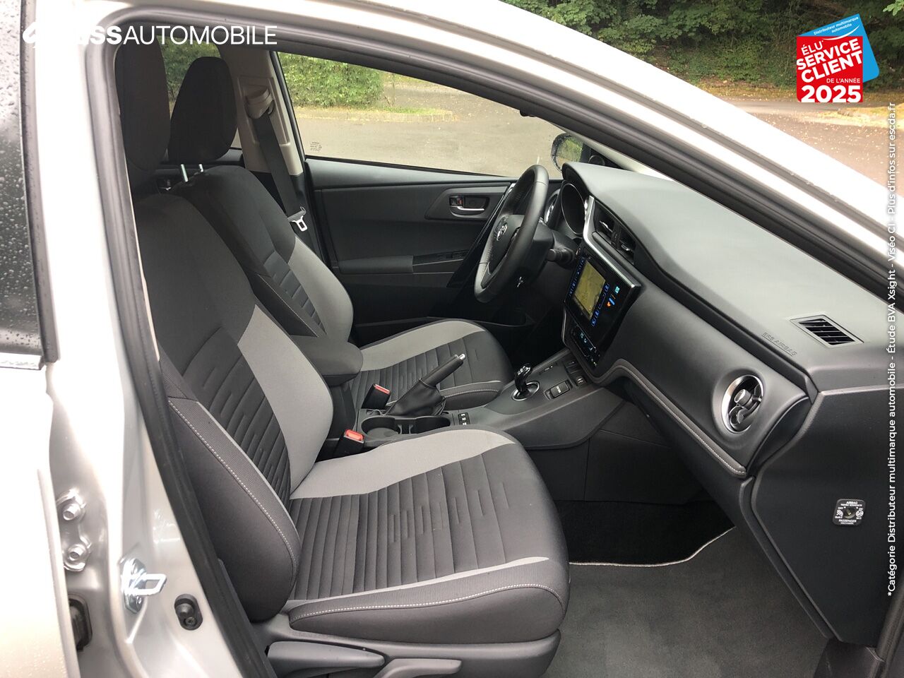 Véhicule d'occasion TOYOTA AURIS HSD 136H DESIGN BUSINESS GPS CAMERA chez Toyota Longwy