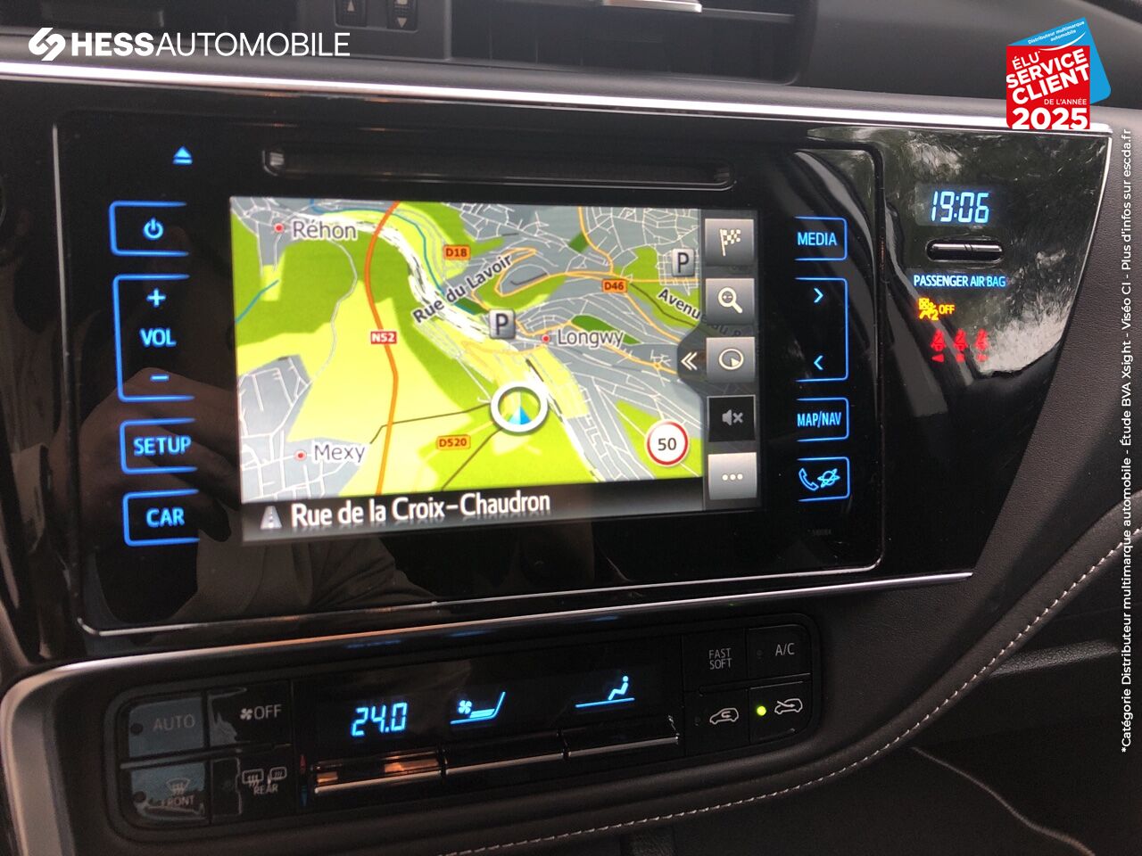 Véhicule d'occasion TOYOTA AURIS HSD 136H DESIGN BUSINESS GPS CAMERA chez Toyota Longwy