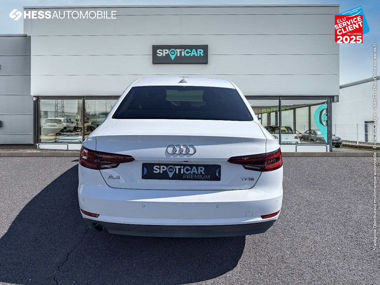 Véhicule d'occasion AUDI A4 1.4 TFSI 150CH EDITION S TRONIC 7 GPS CAMERA chez MINI Besançon