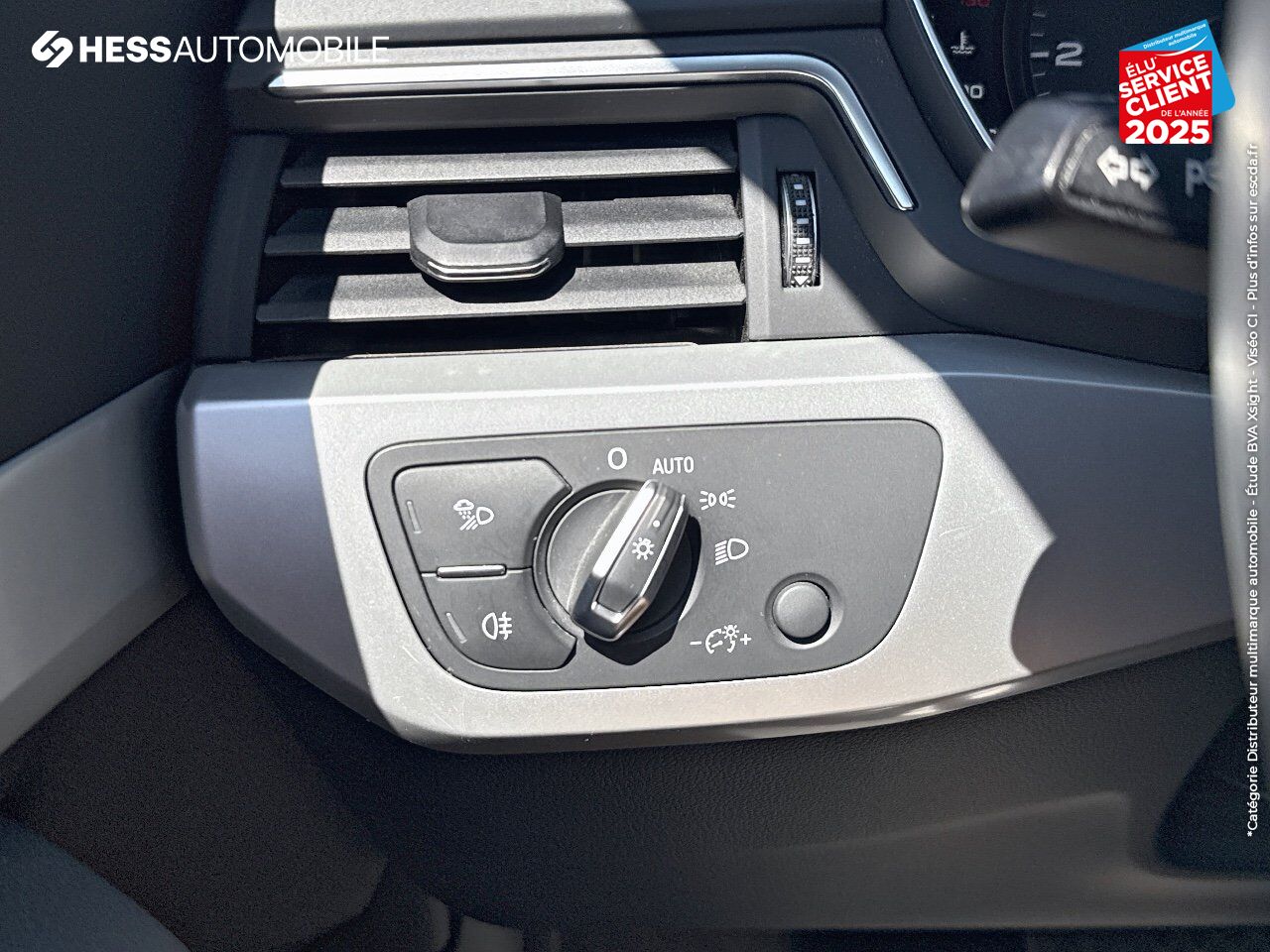 Véhicule d'occasion AUDI A4 1.4 TFSI 150CH EDITION S TRONIC 7 GPS CAMERA chez MINI Besançon