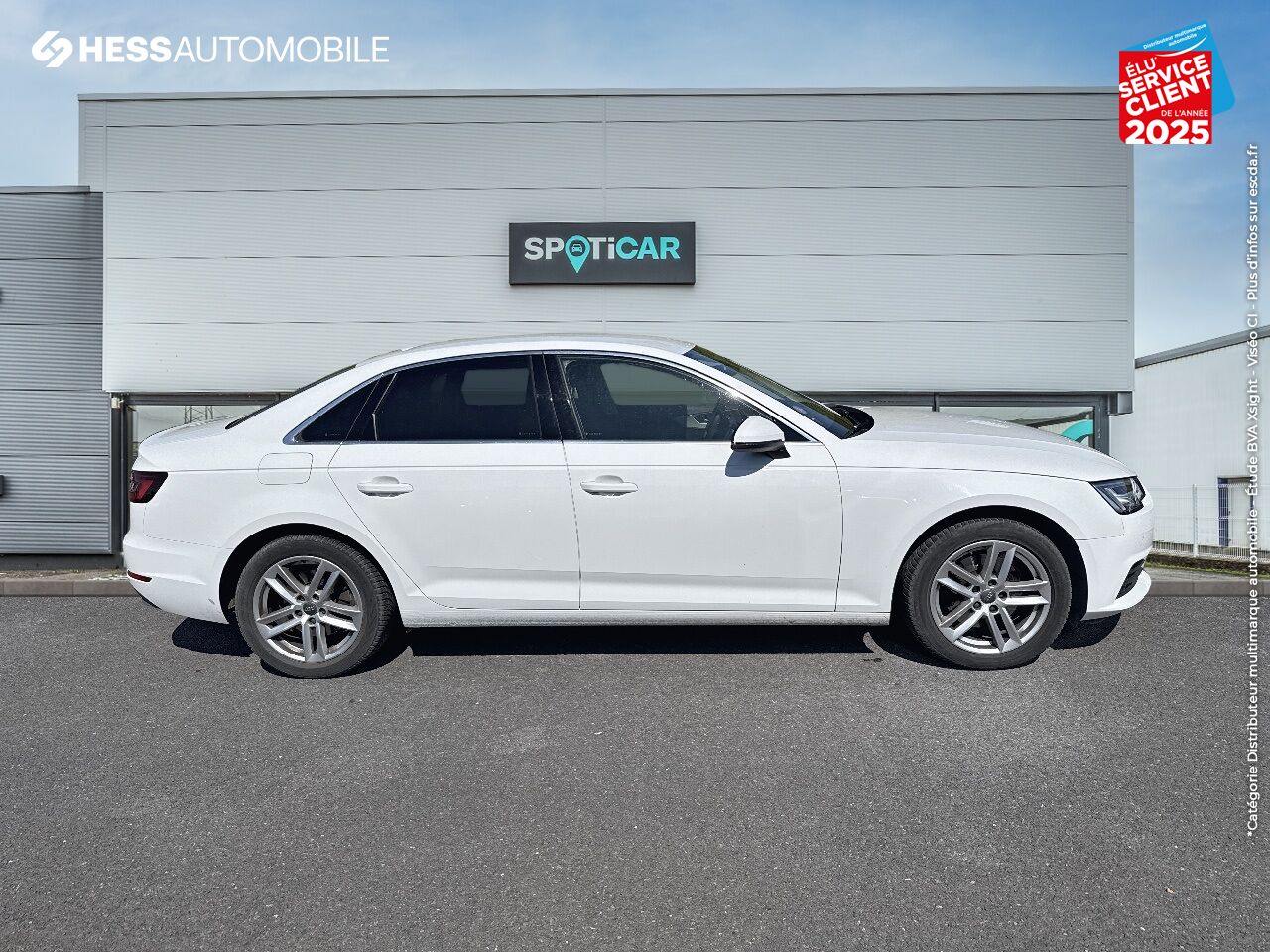 Véhicule d'occasion AUDI A4 1.4 TFSI 150CH EDITION S TRONIC 7 GPS CAMERA chez MINI Besançon