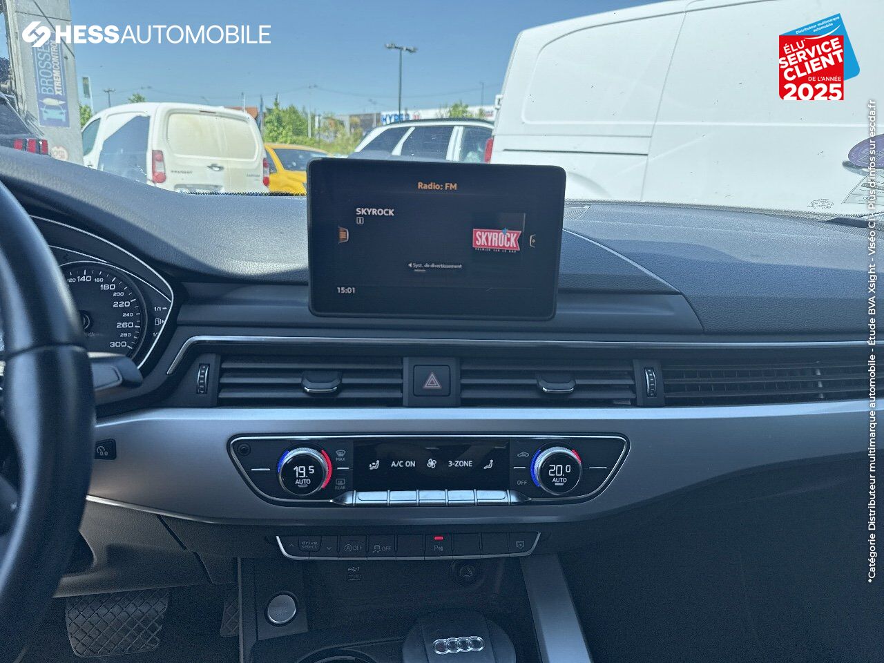 Véhicule d'occasion AUDI A4 1.4 TFSI 150CH EDITION S TRONIC 7 GPS CAMERA chez MINI Besançon